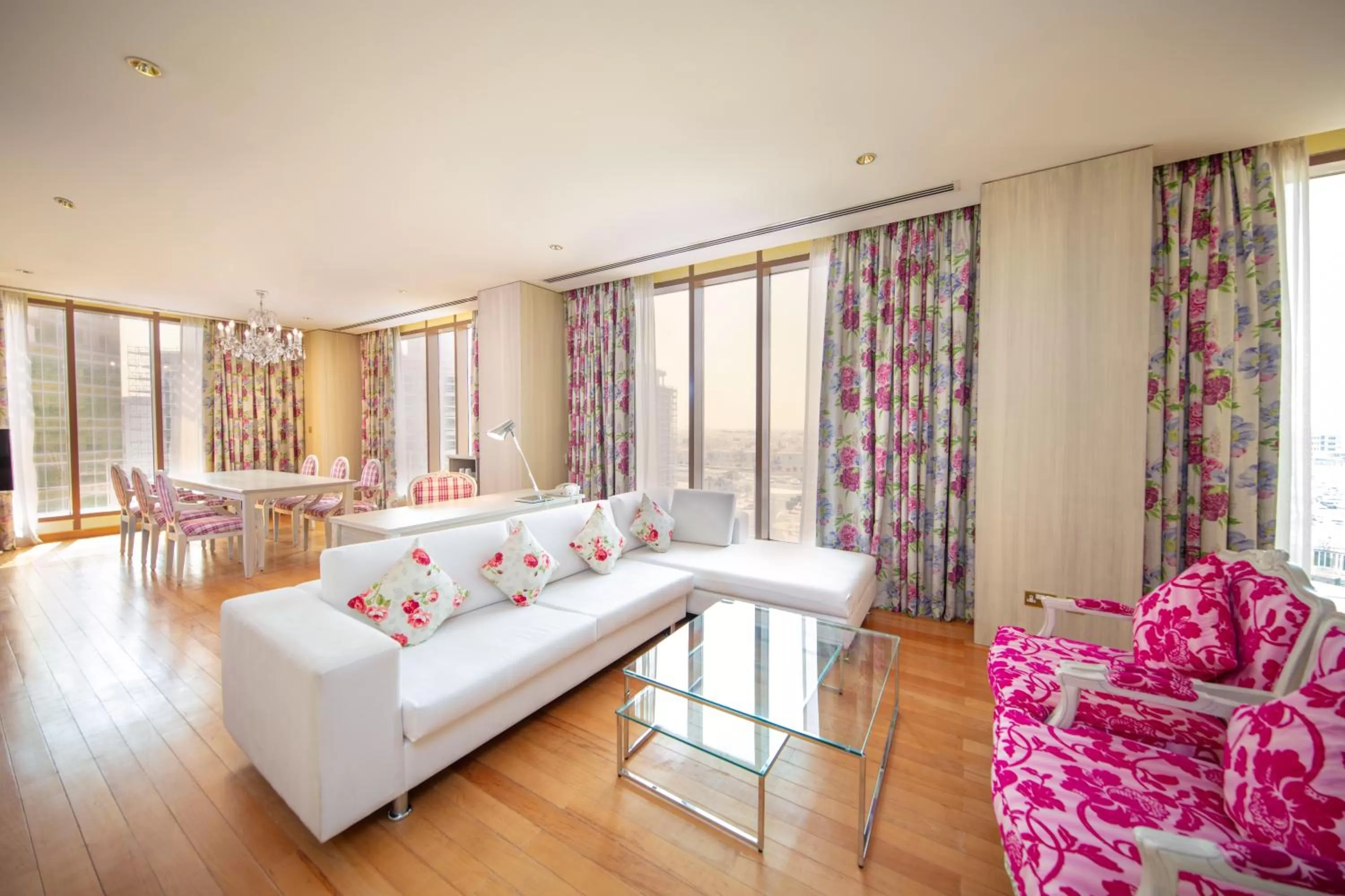 Living room, Bed in Radisson Blu Hotel, Doha