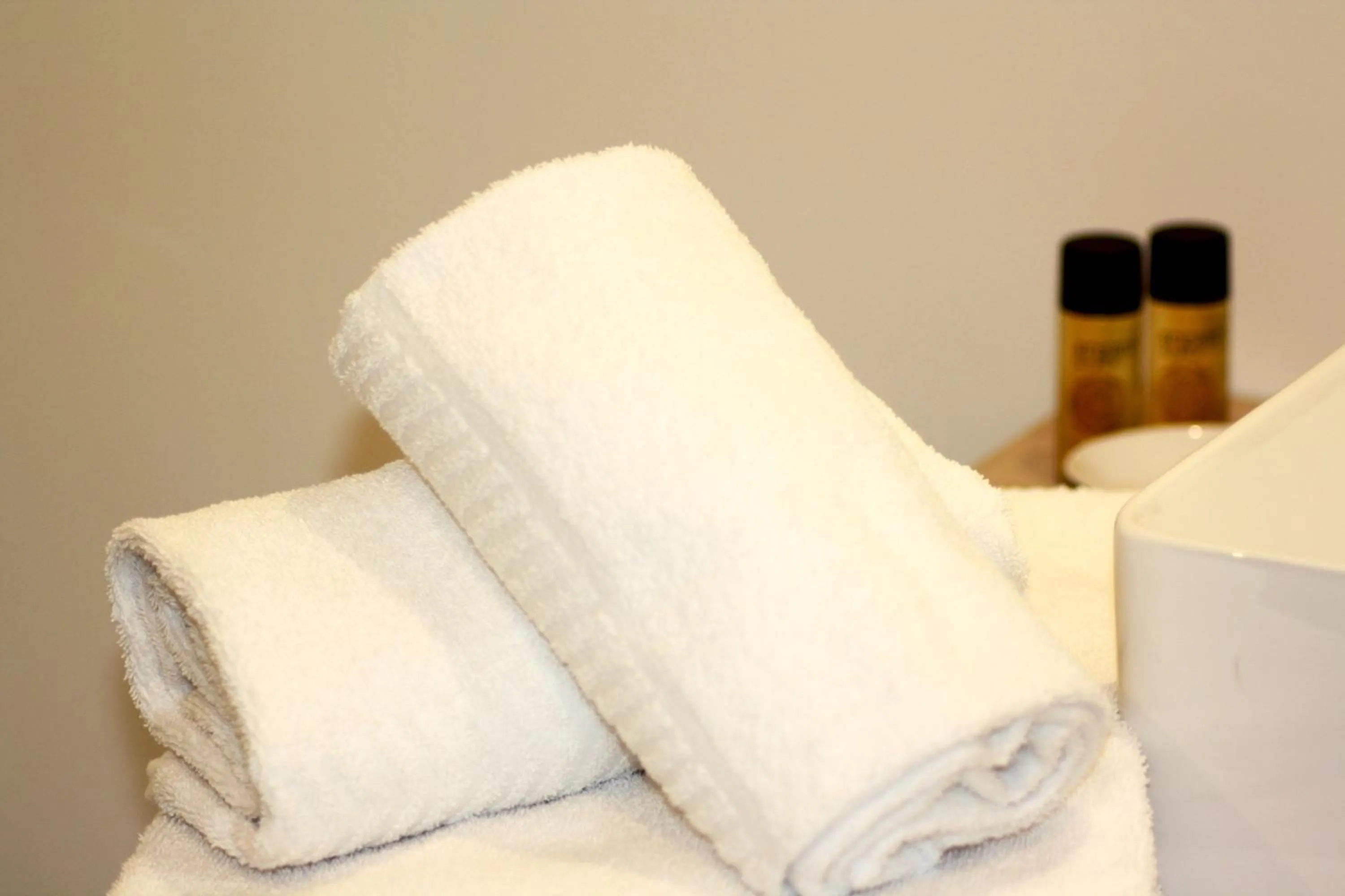 Bathroom, Bed in Logis Hôtel Sea View