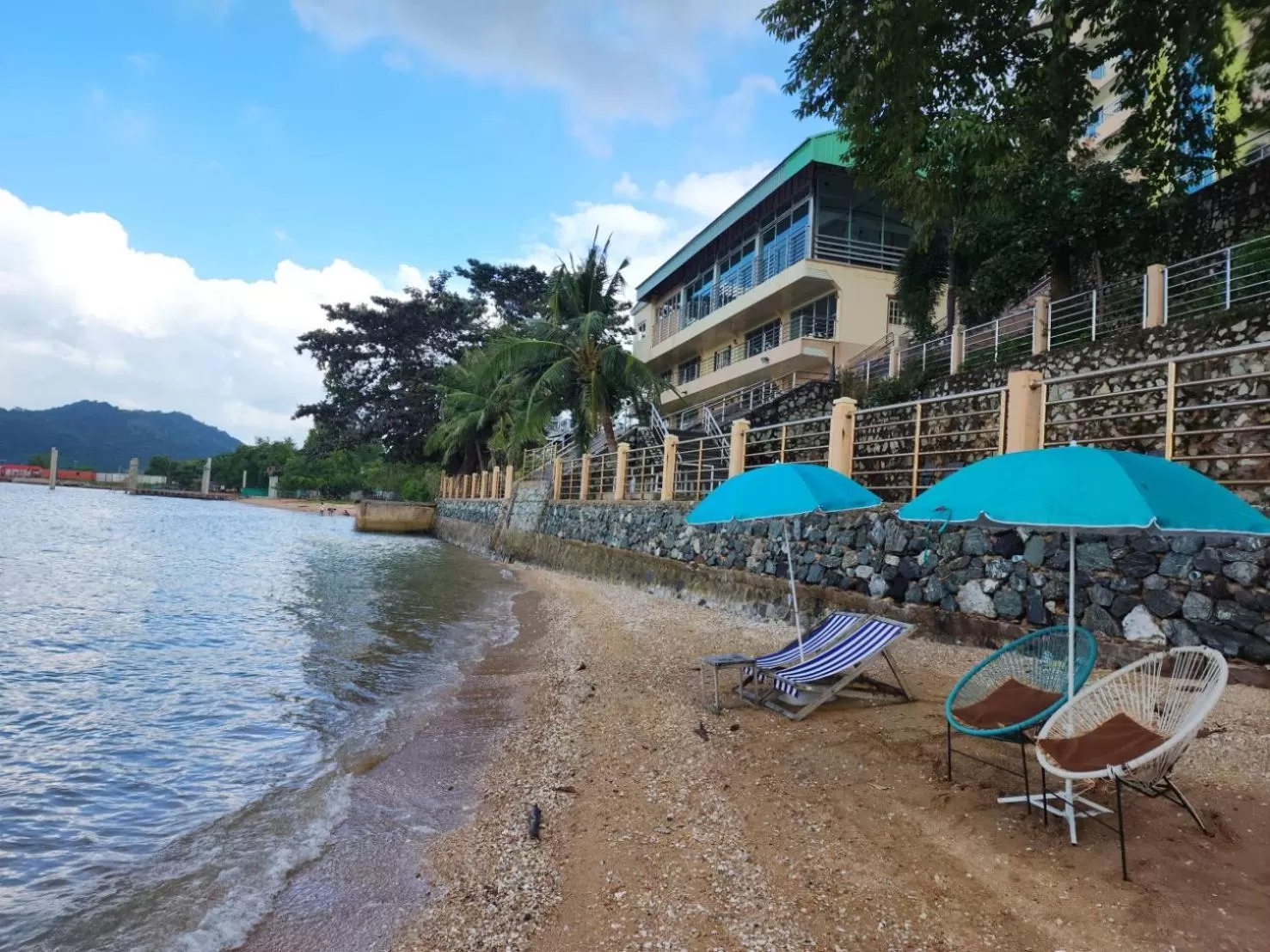 Street view in โรงแรม ชาโตว์วิสต้า