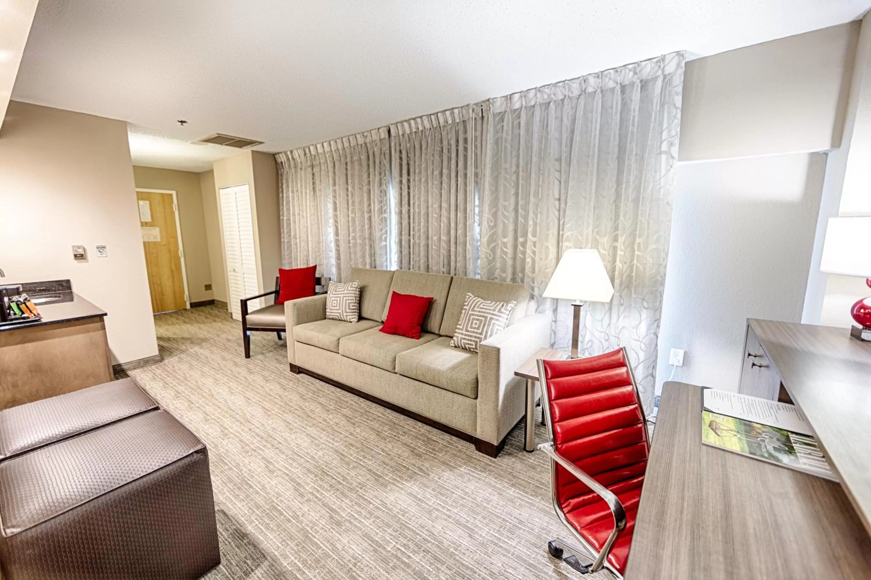 Seating area in Hotel Capstone