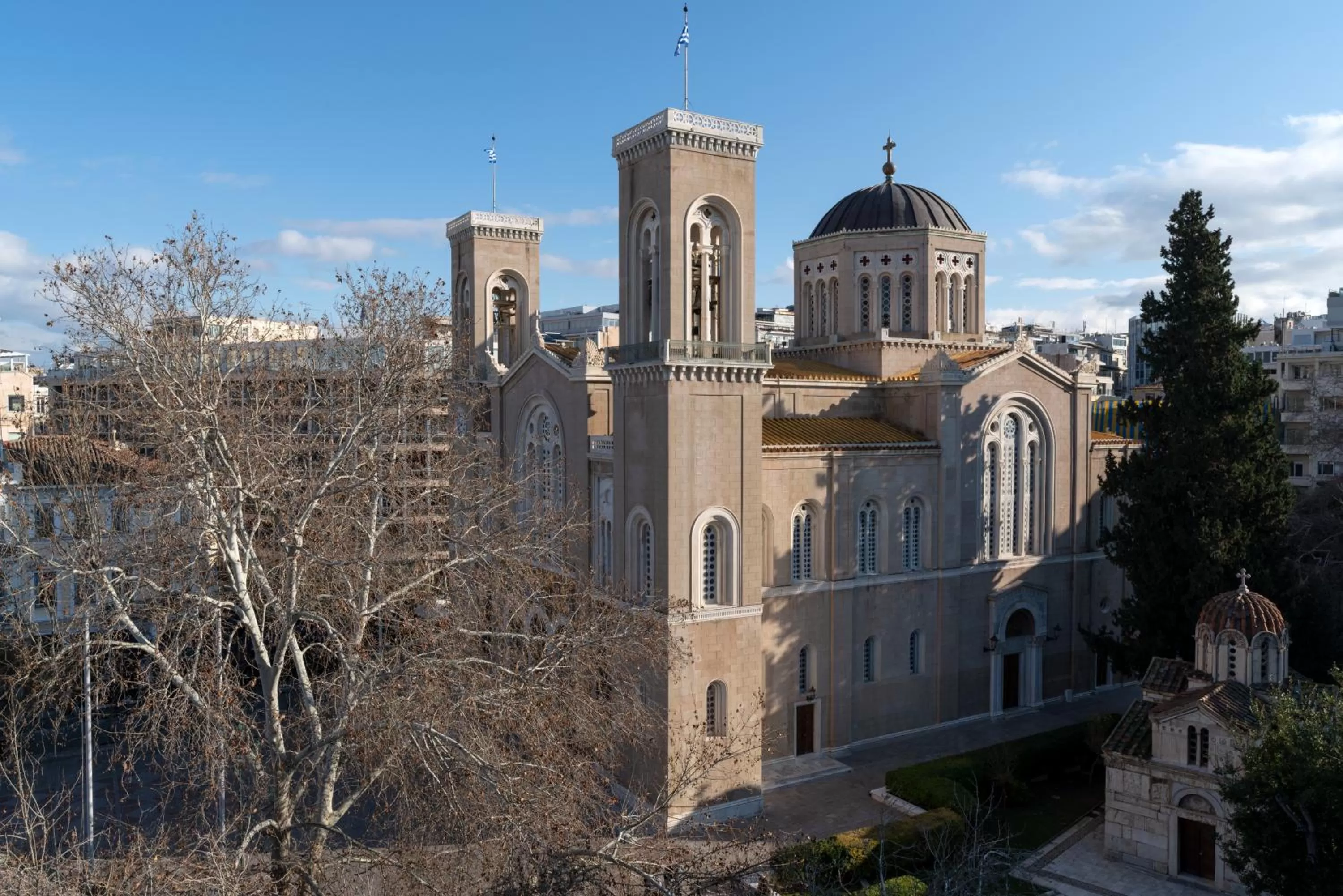 Landmark view in Athens Woo Suites