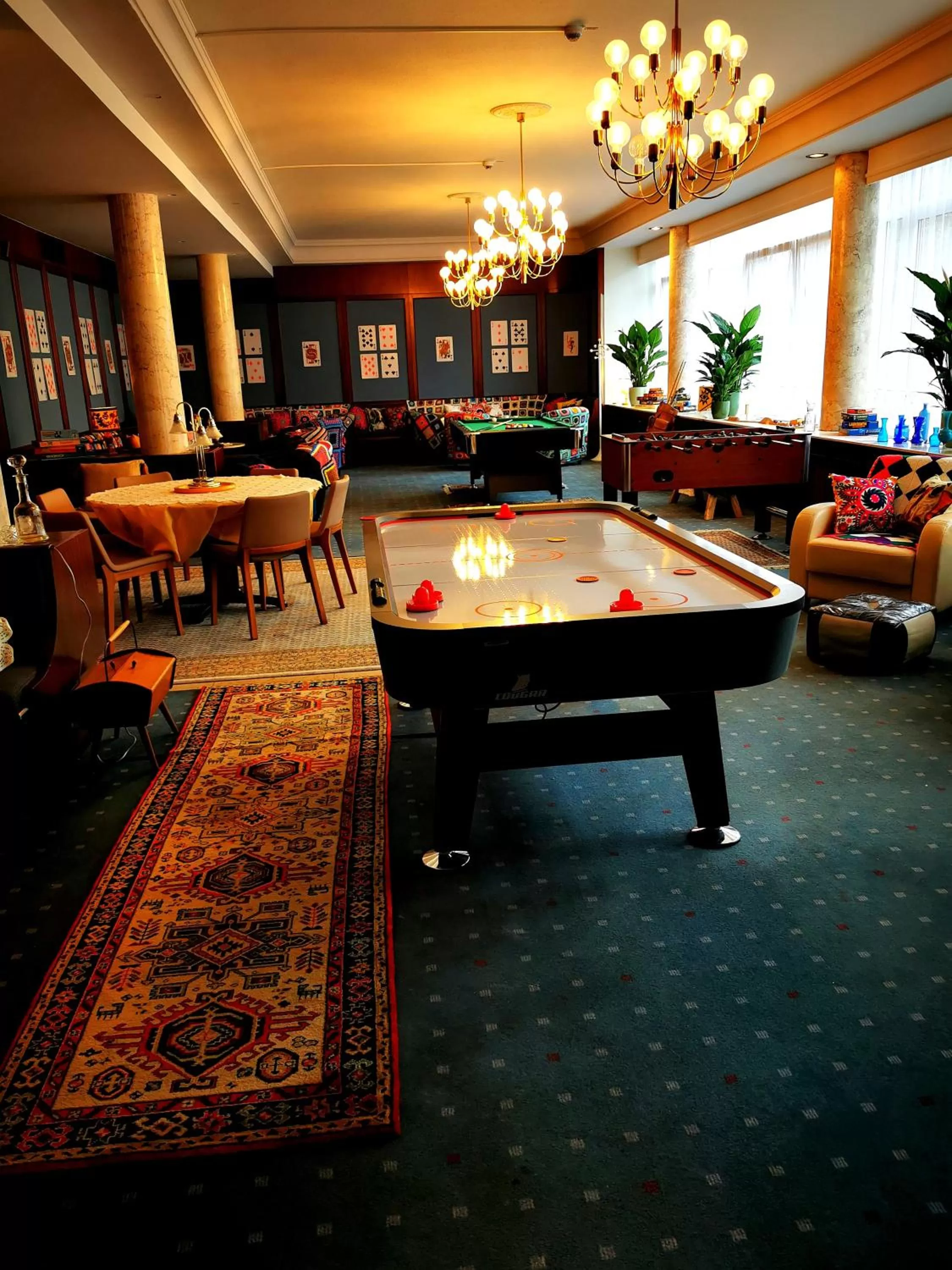Billiard in Tante ALMA's Mannheimer Hotel