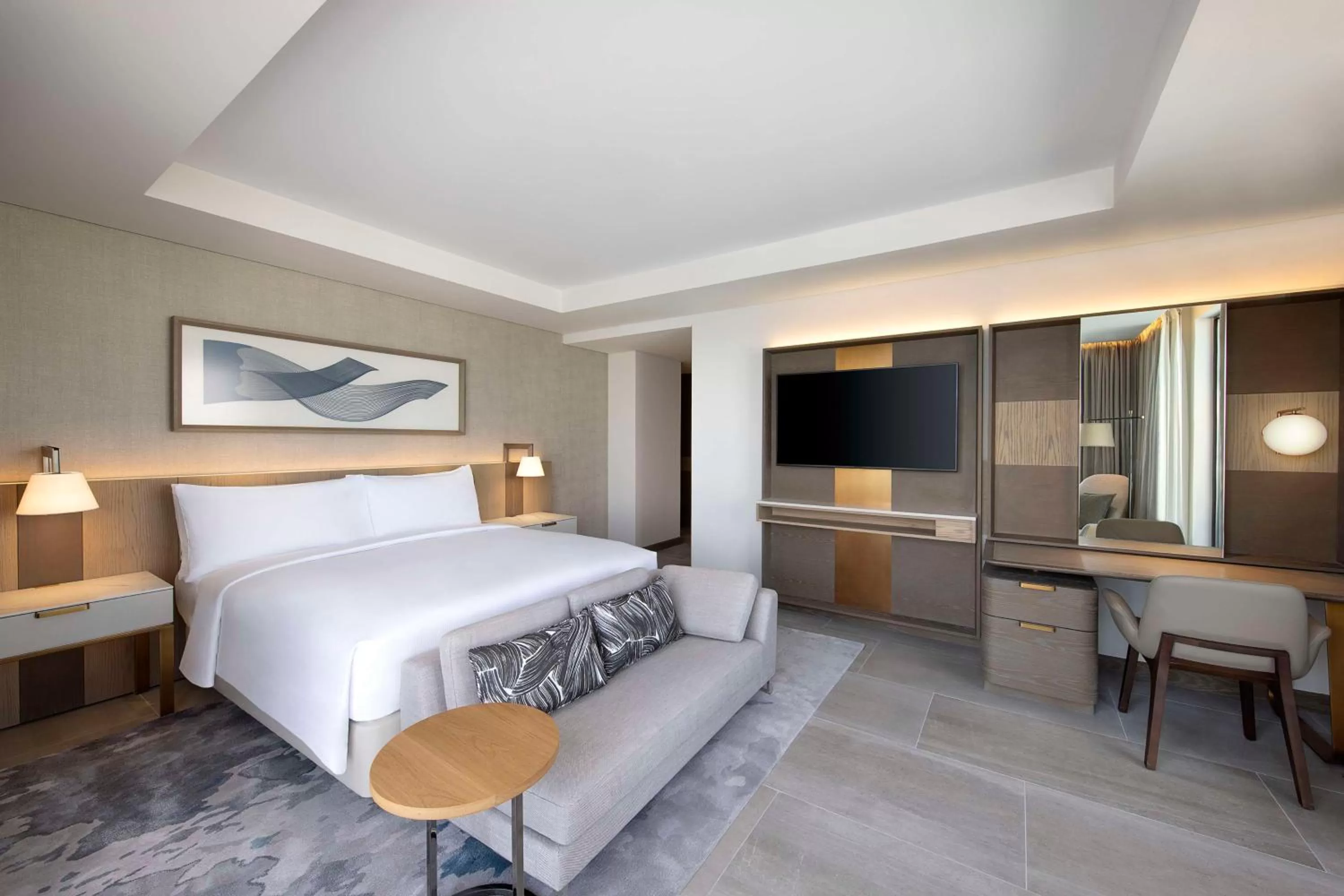 Bedroom, Bed in Hilton Abu Dhabi Yas Island