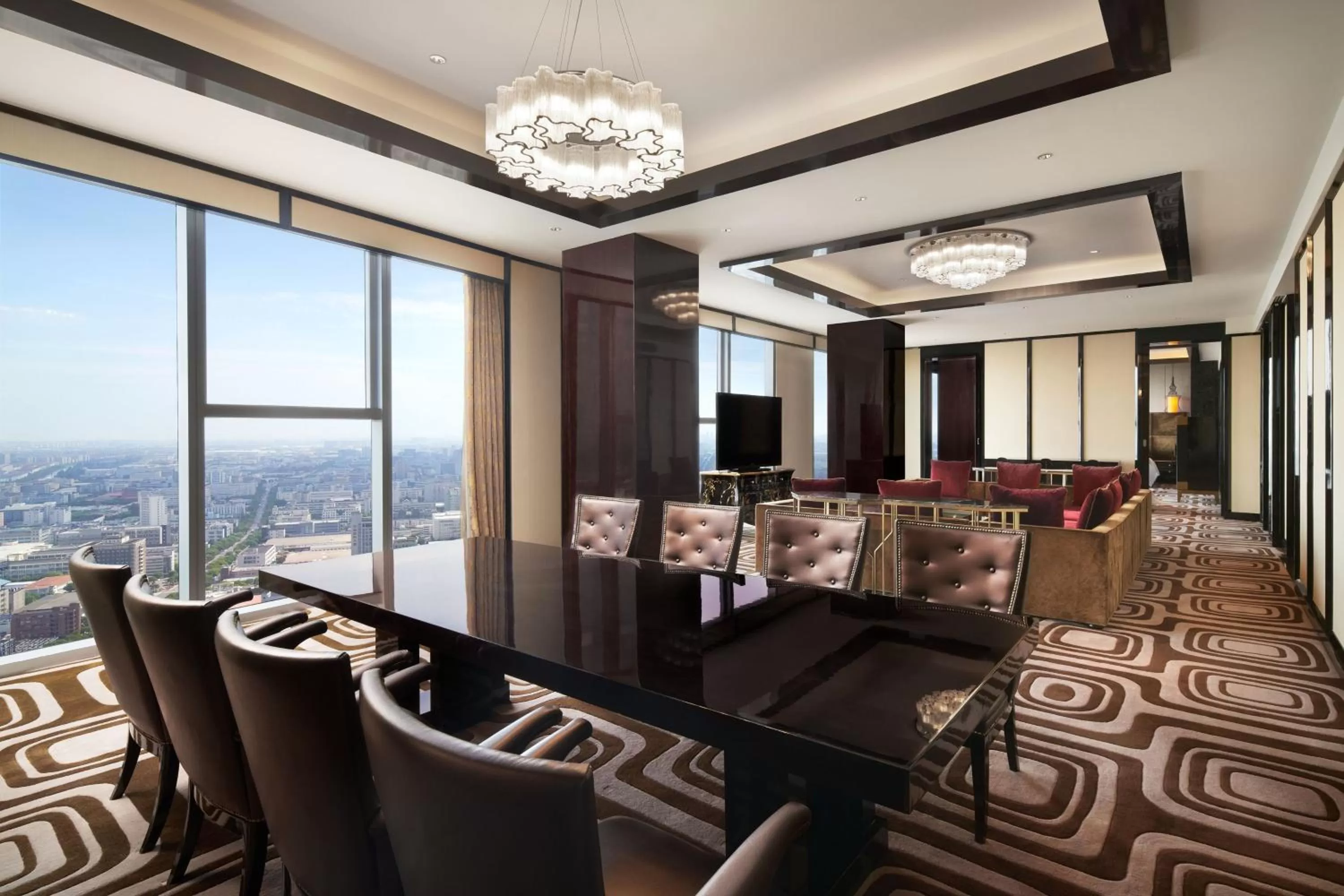 Living room in Sheraton Shanghai Waigaoqiao Hotel