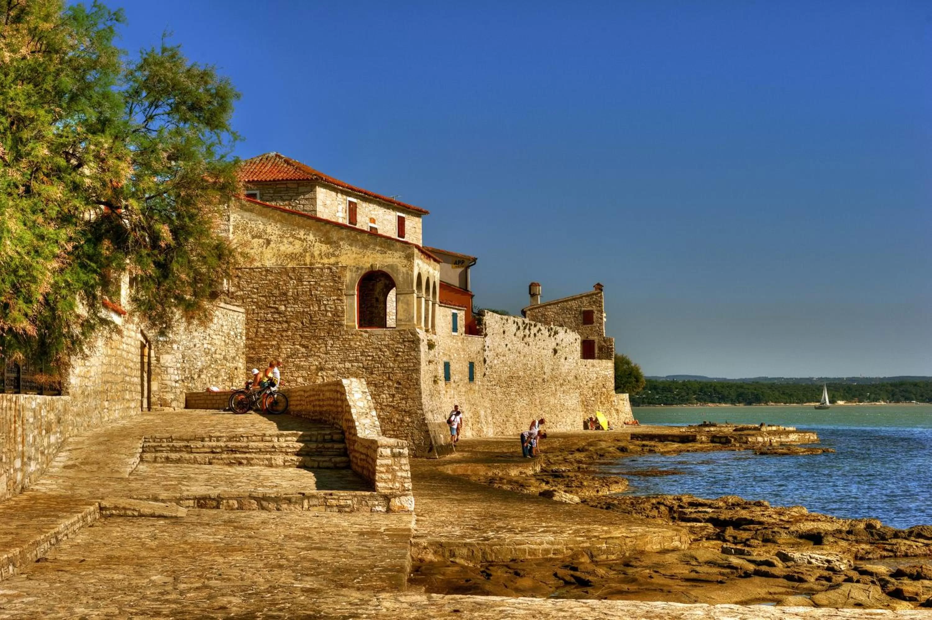 Spring in RIVALMARE BEACH Boutique Hotel