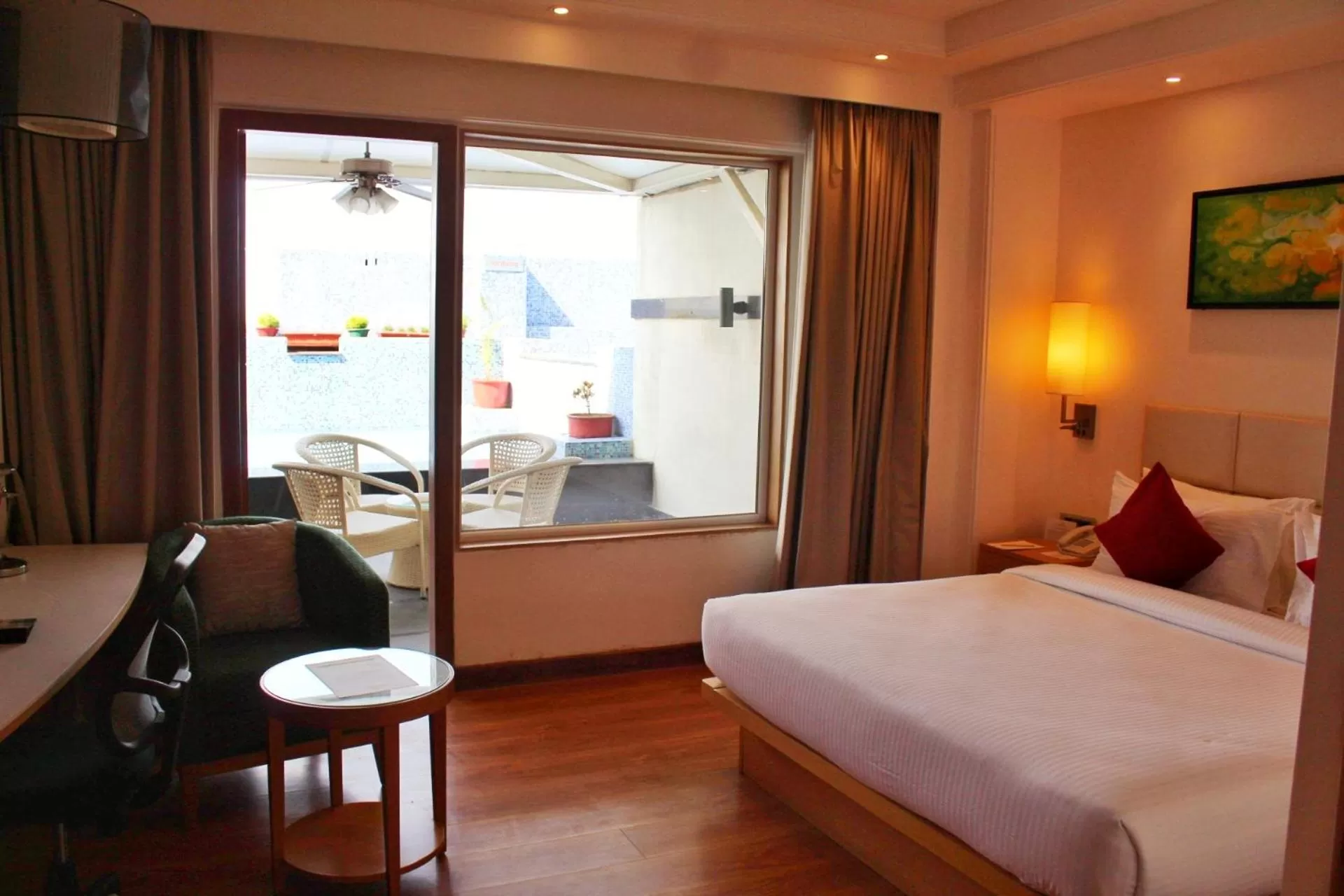 Bed in Pearltree Hotels And Resorts