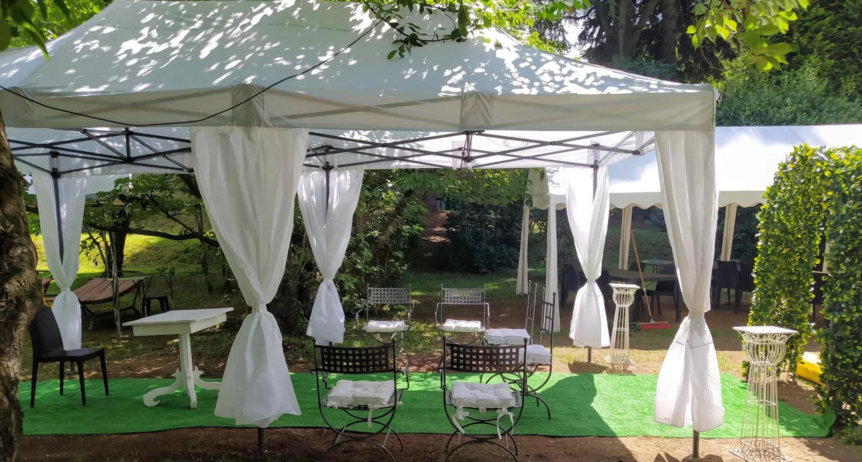 Garden in "La Selvetta" bed and breakfast