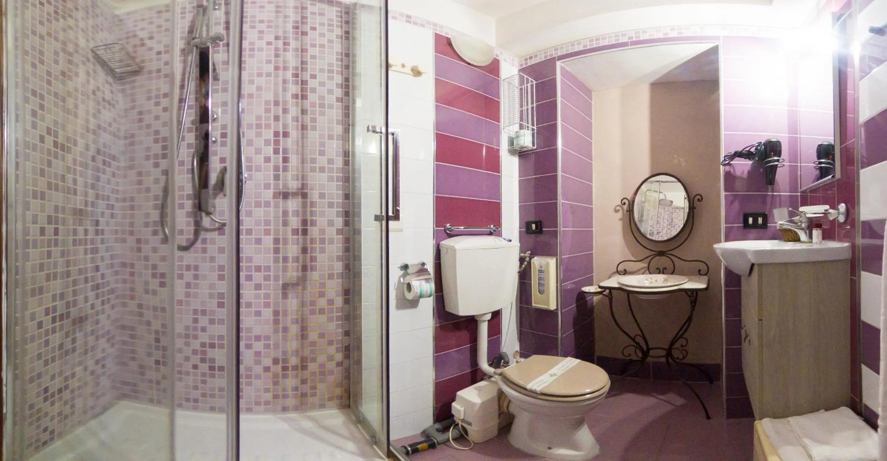 Bathroom in Maison Degas-Dimora di Charme