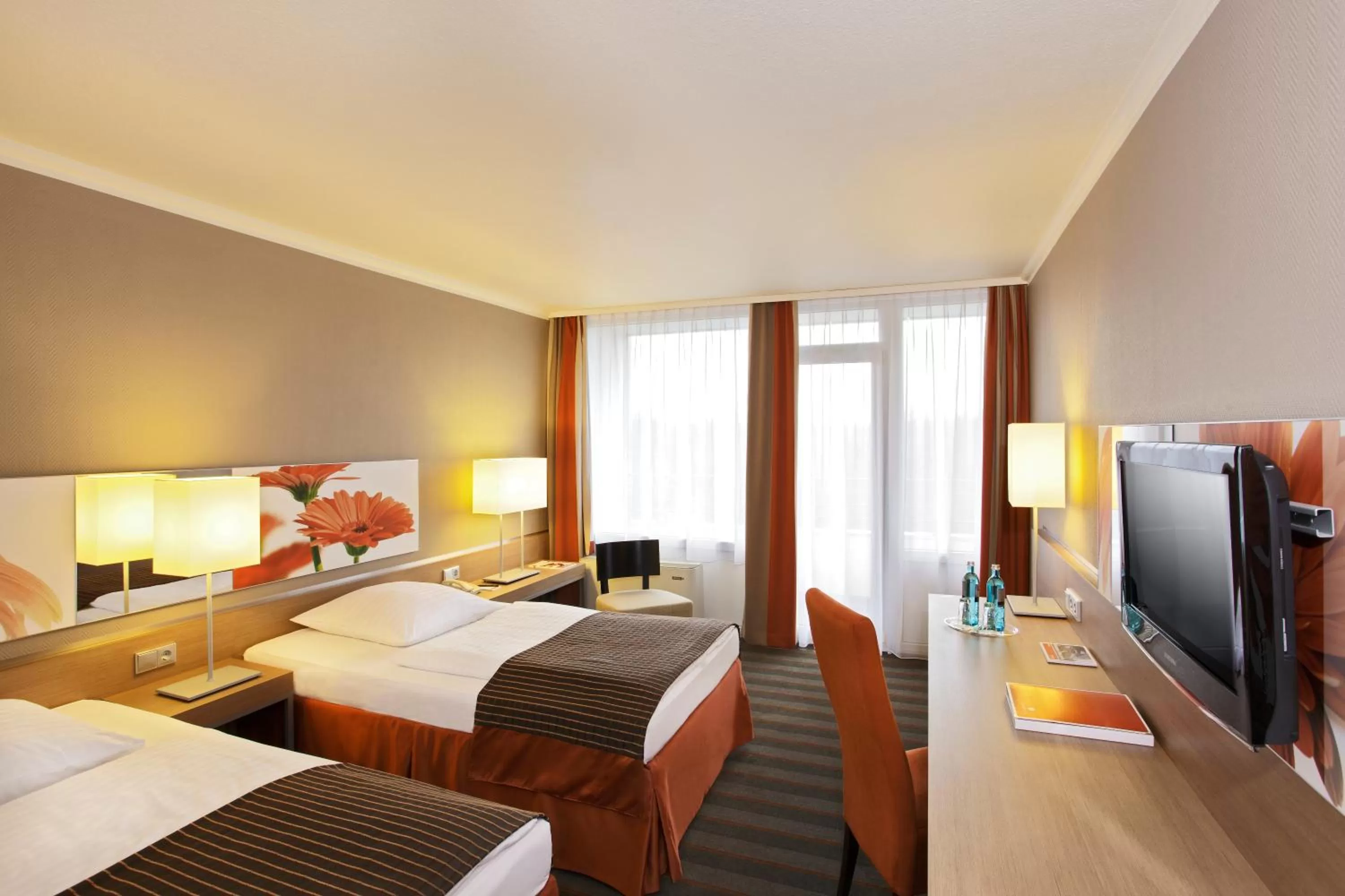Bedroom, Bed in SOALTEE Hotel by Trip Inn Frankfurt Messe Tagungshotel