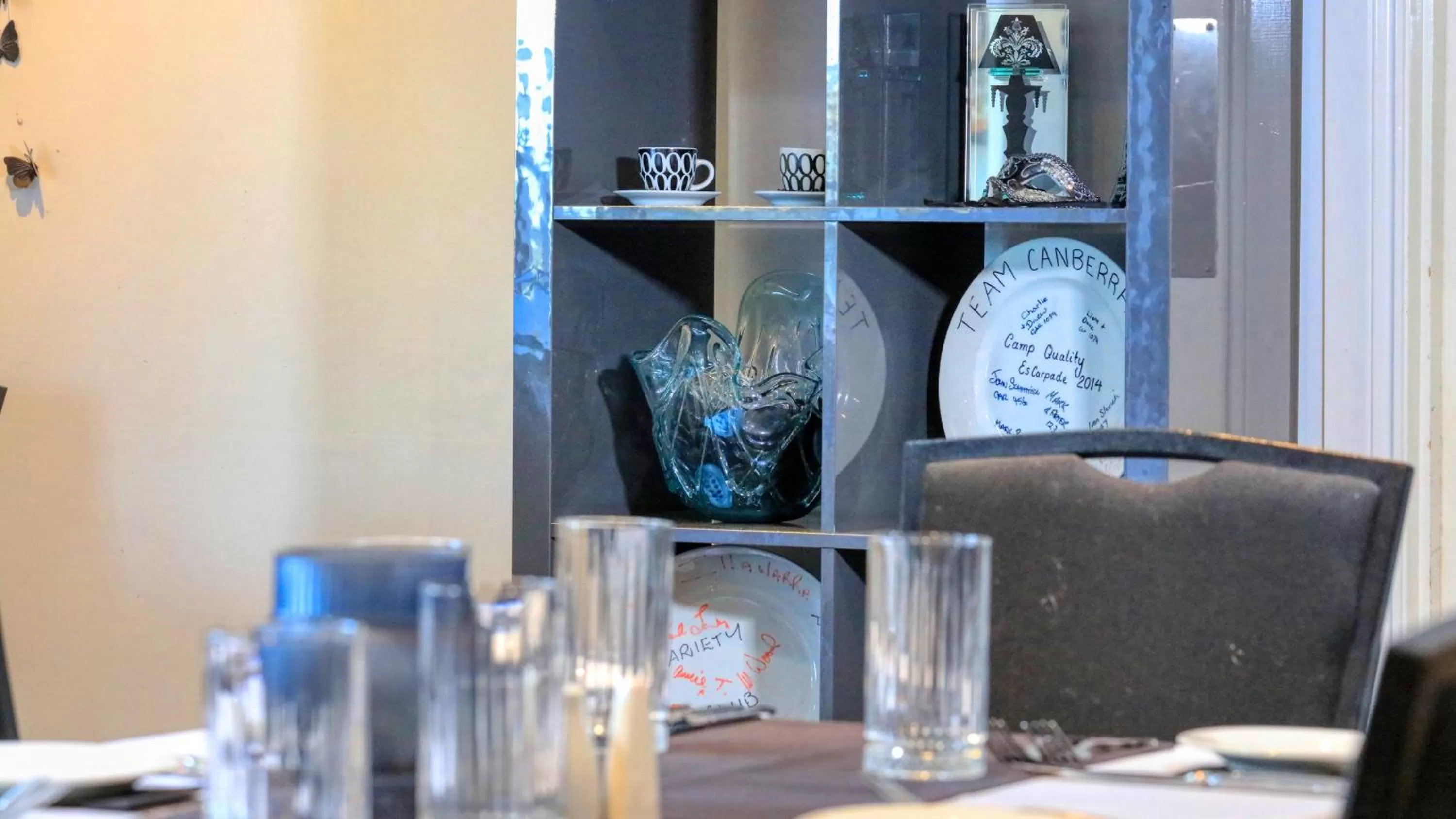 Decorative detail in Hilltop Motel