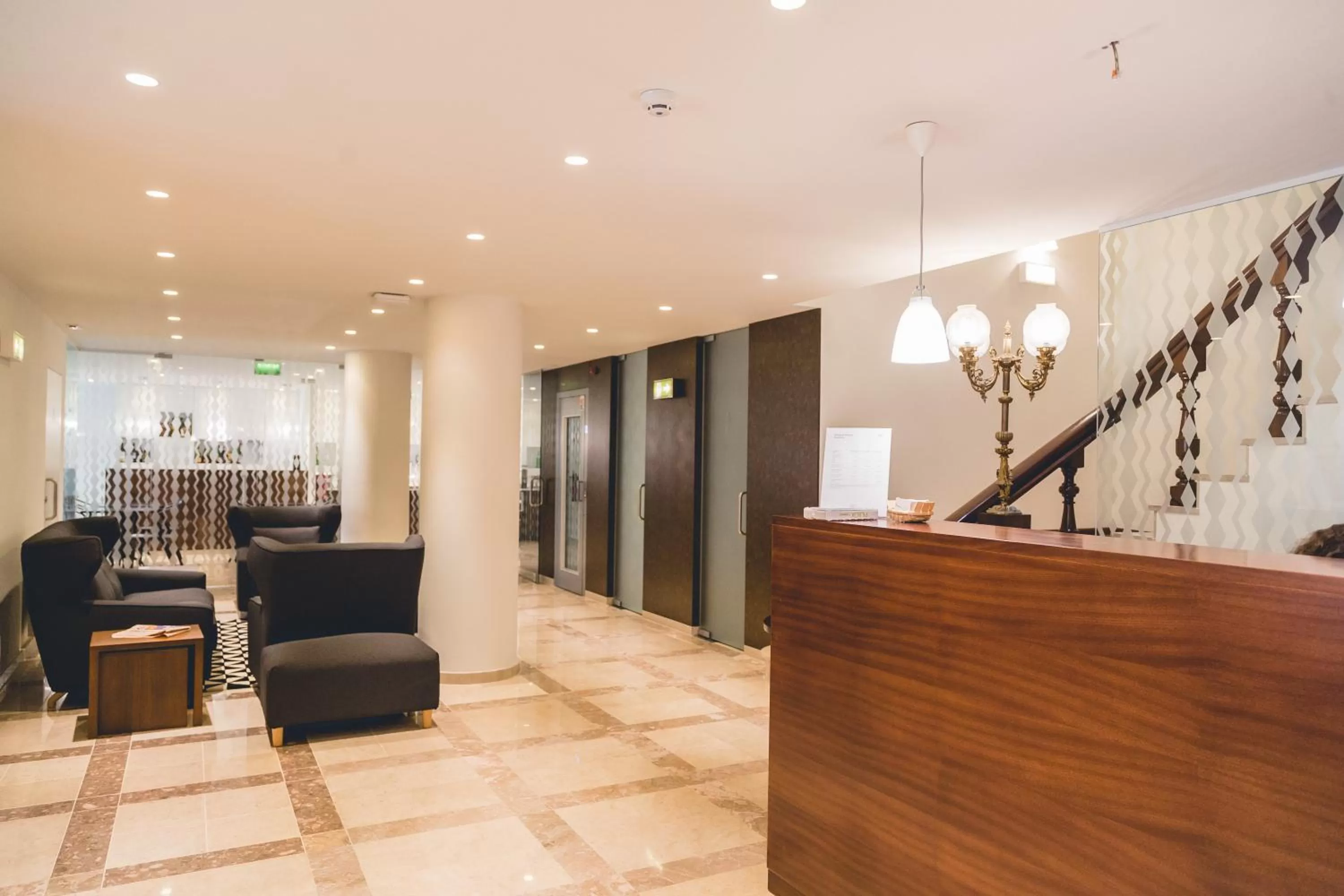 Lobby or reception in Hotel Aveiro Center by Alboi Group