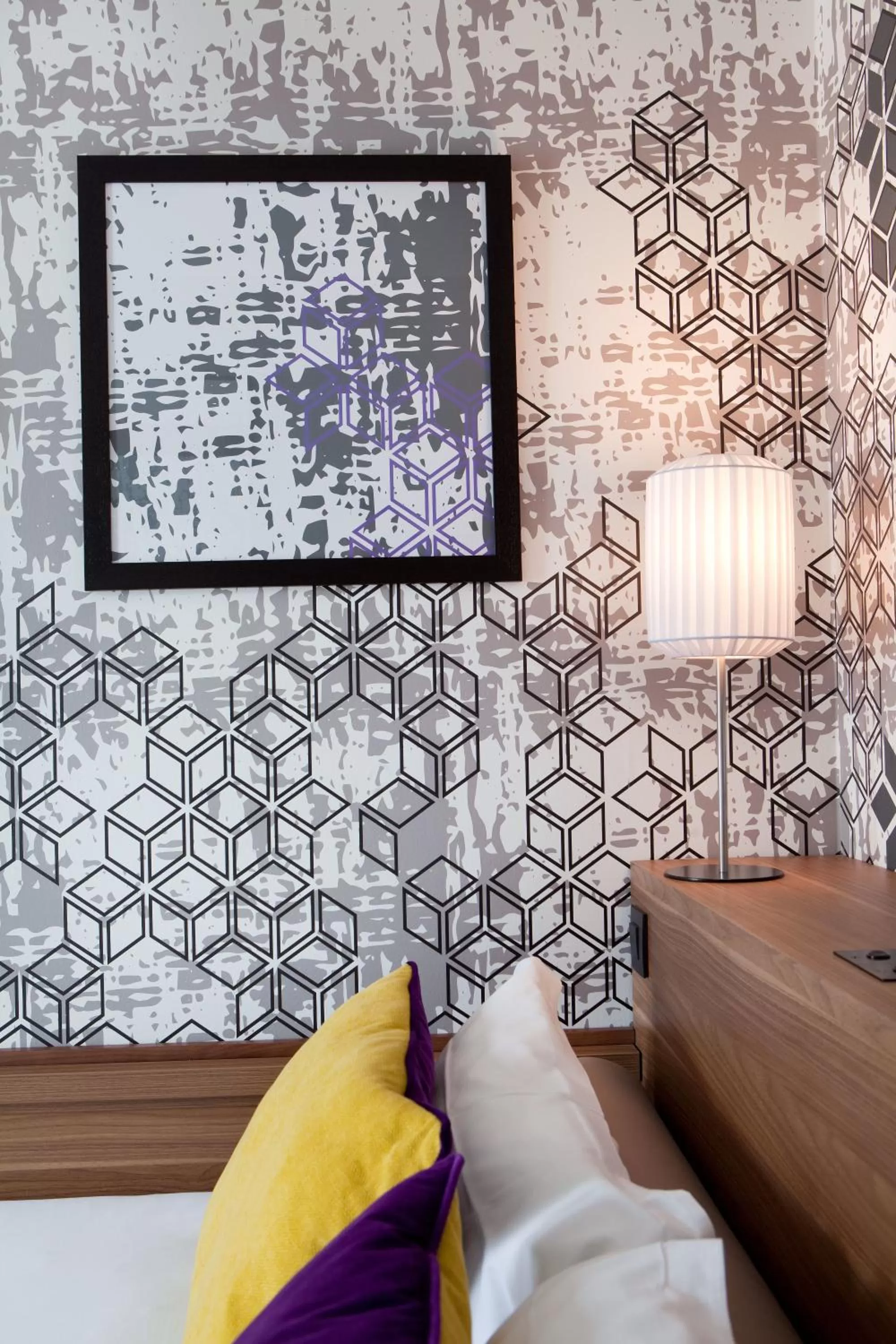 Bed in Hotel des Nations Saint Germain