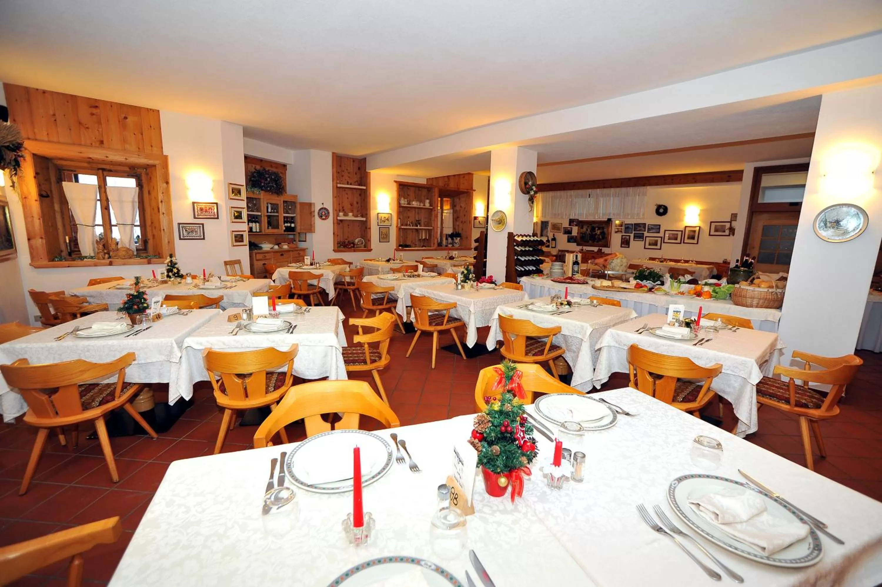 Restaurant/places to eat in Hotel Derby