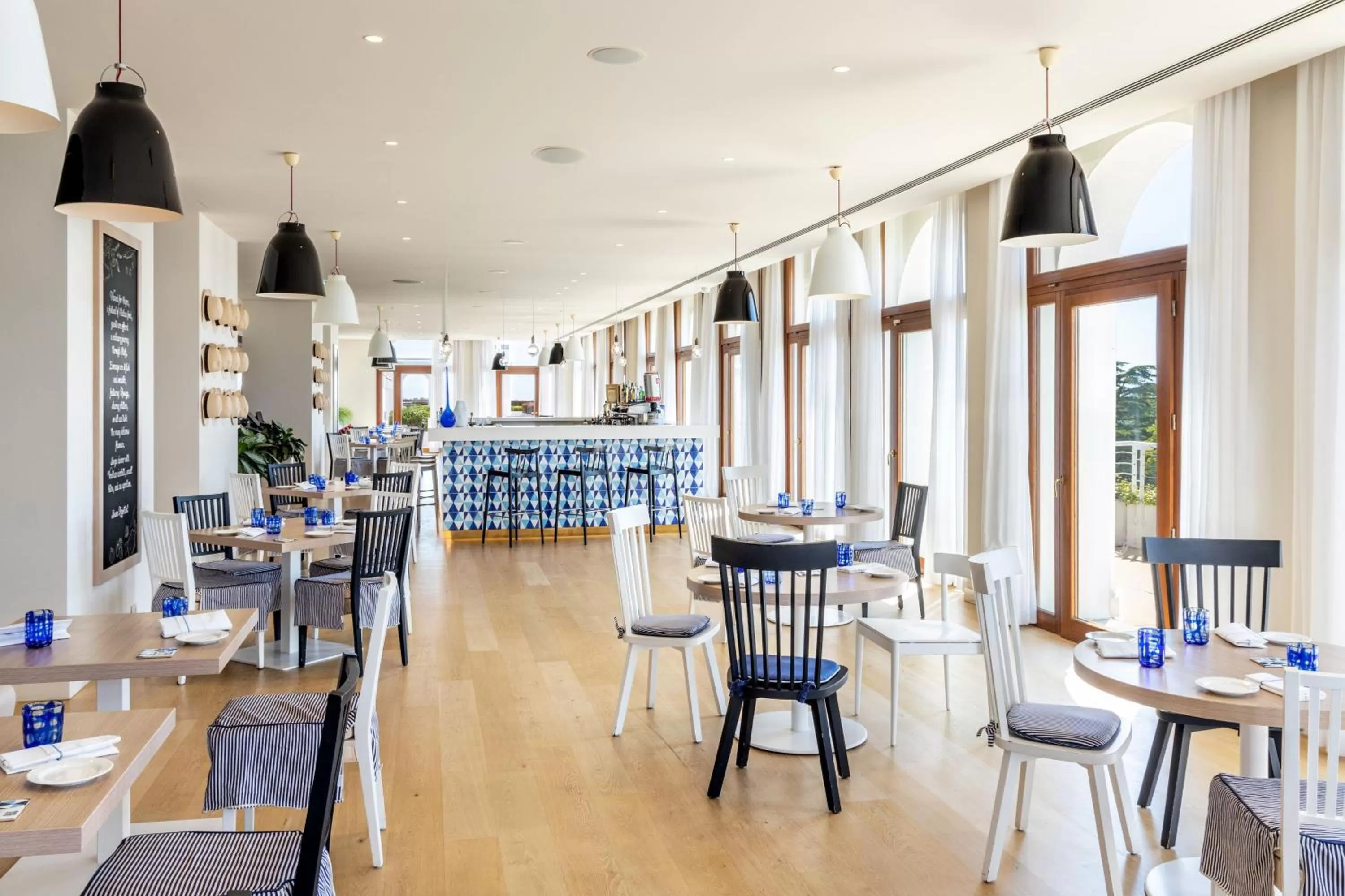 Restaurant/places to eat in JW Marriott Venice Resort & Spa