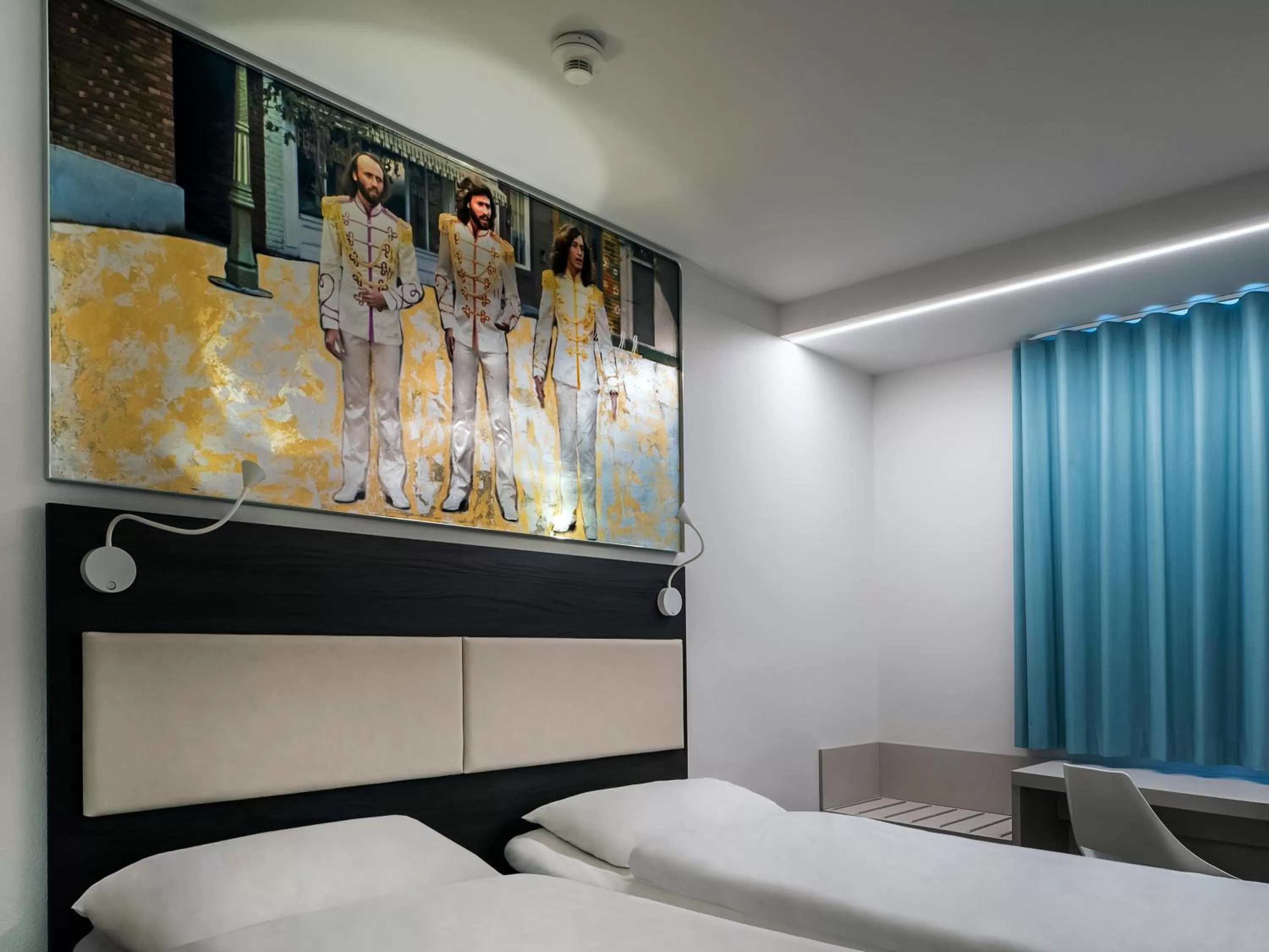 Bedroom, Bed in ibis Locarno