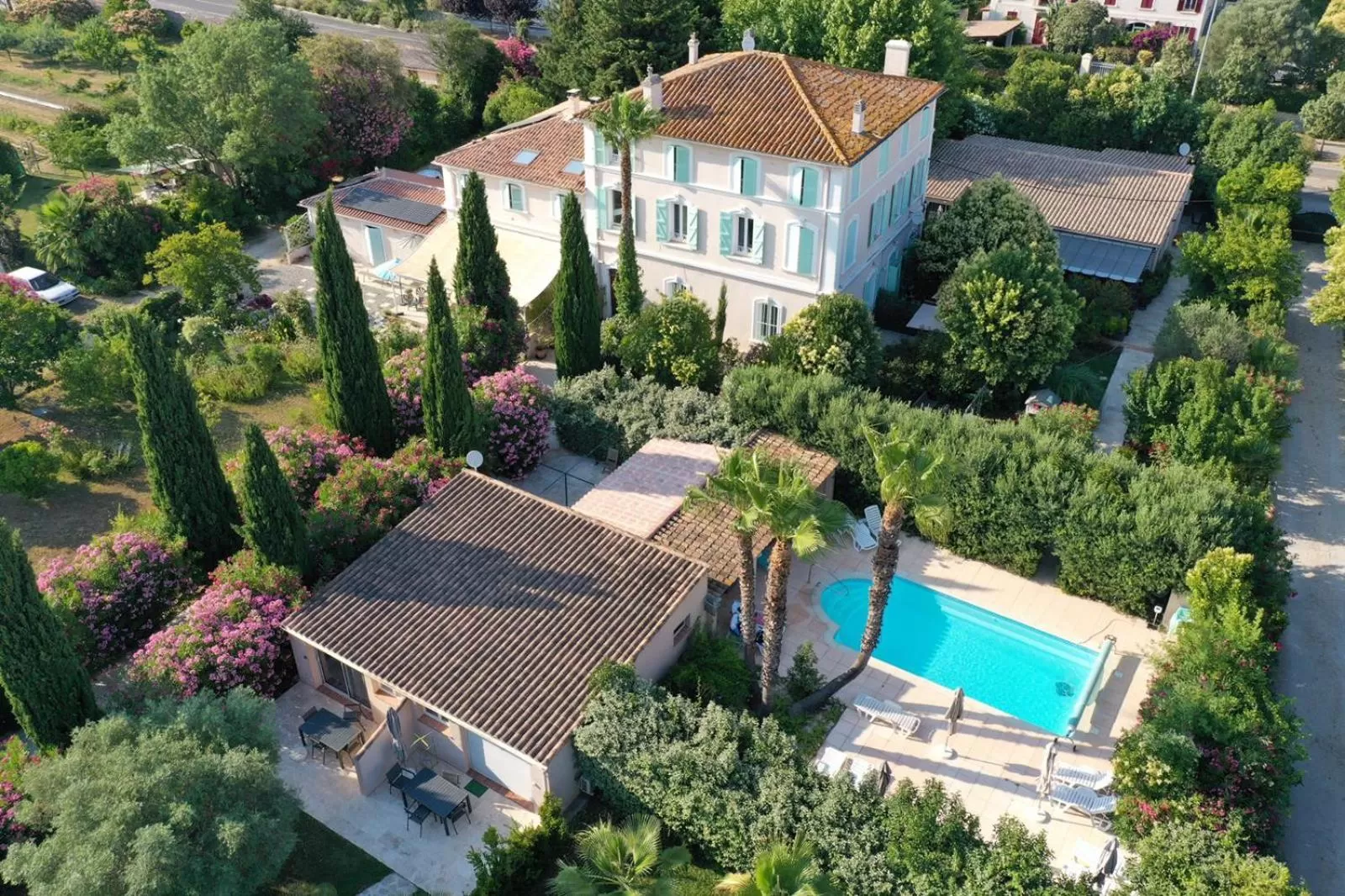 Bird's eye view in Domaine de l'Aufrene