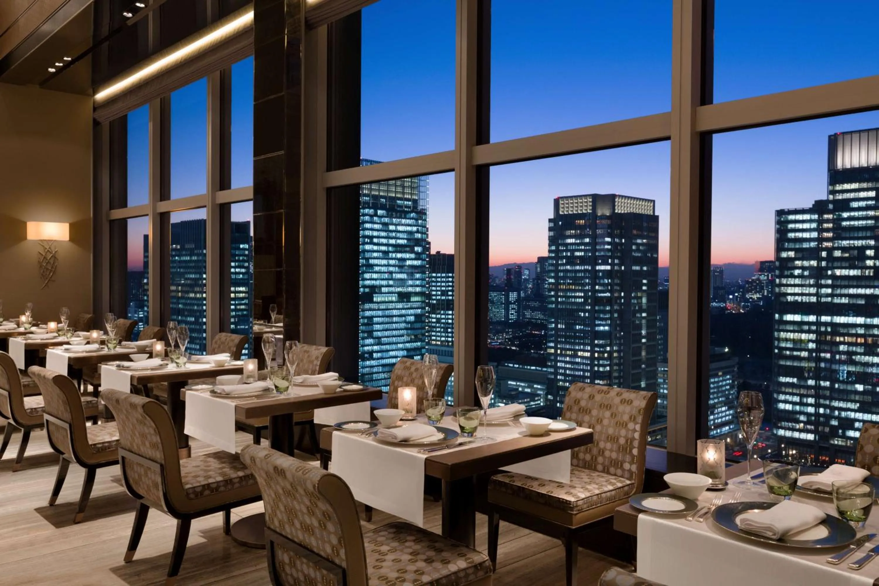 Restaurant/places to eat in Shangri-La Tokyo