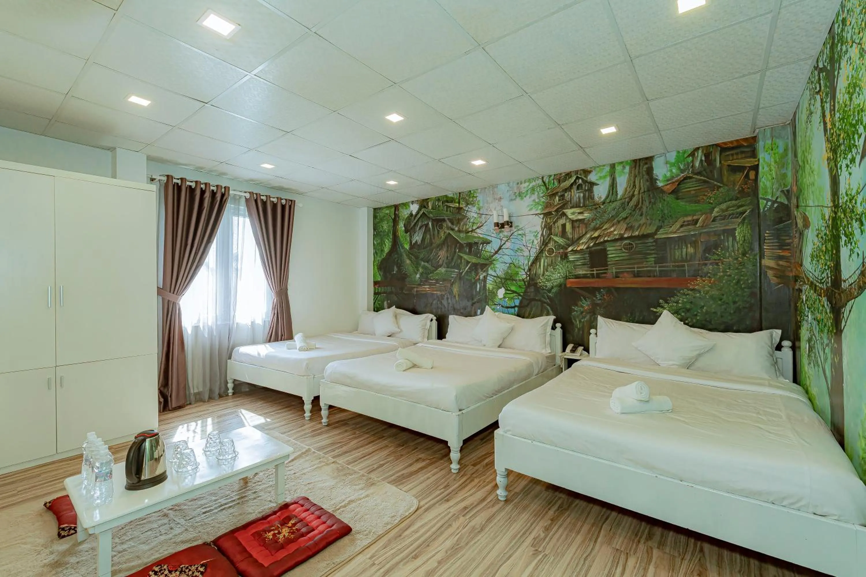 Ken's Backpackers Hotel