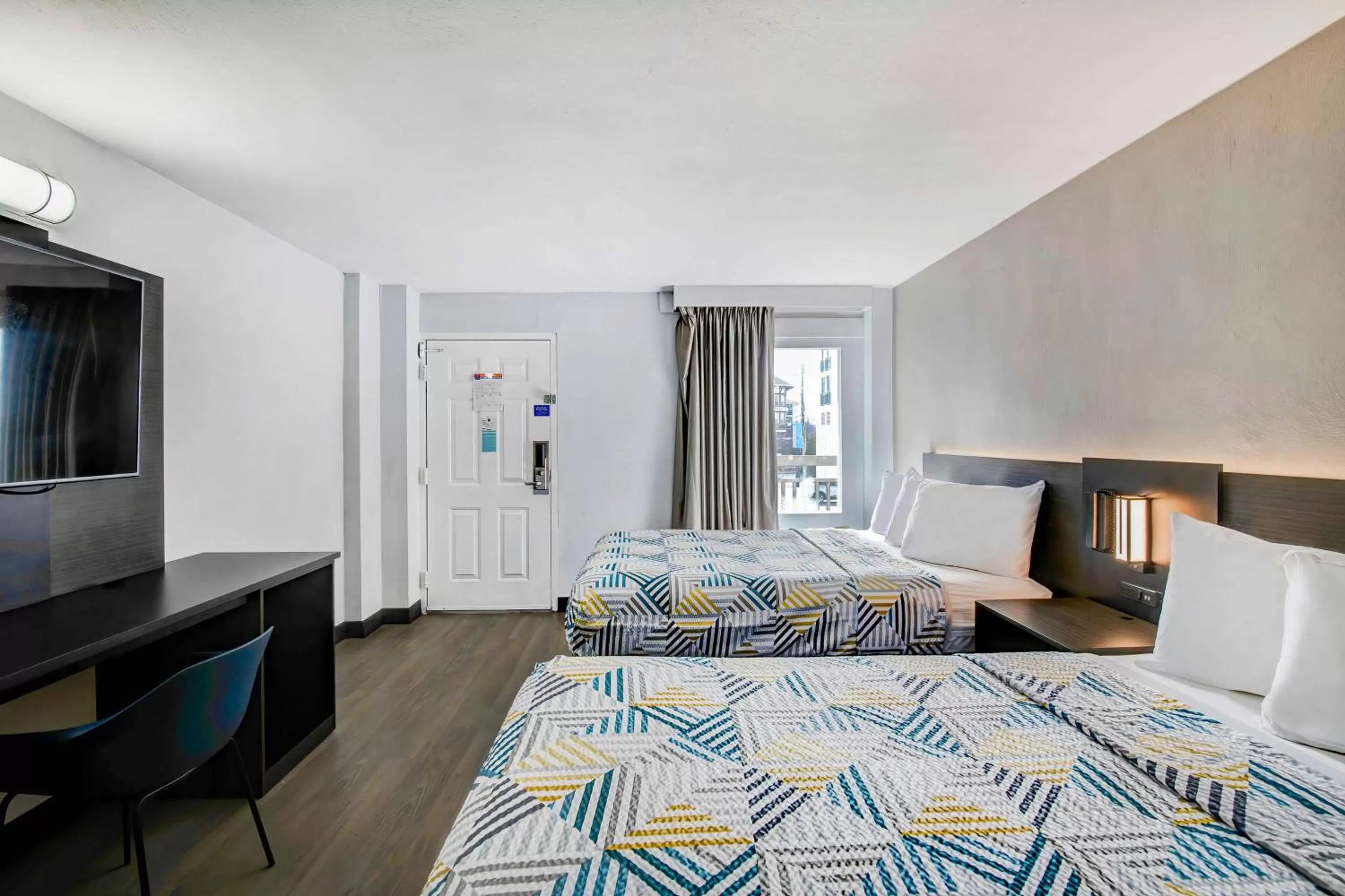 Bedroom, Bed in Motel 6 Atlanta, Ga - Midtown