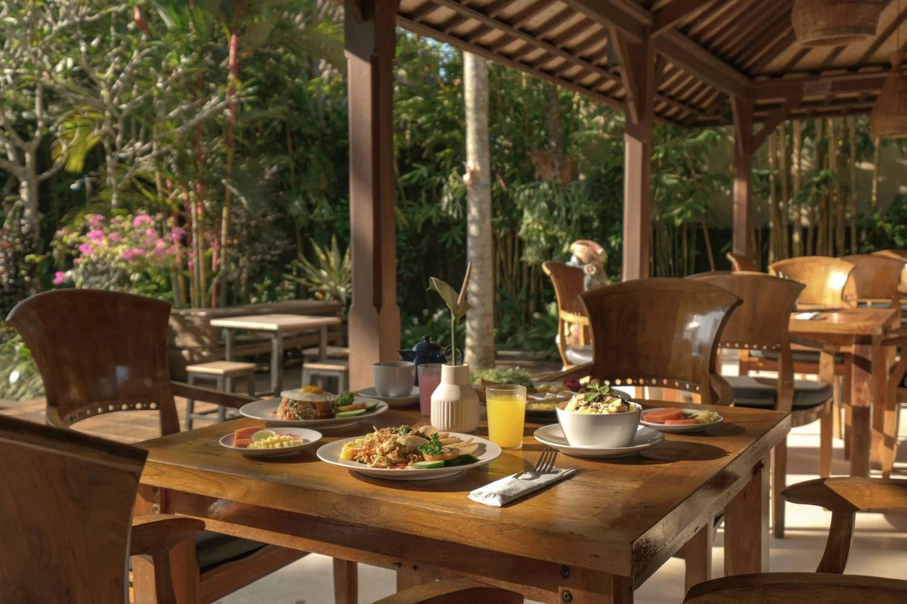 Restaurant/places to eat in Artini Bisma Ubud Hotel