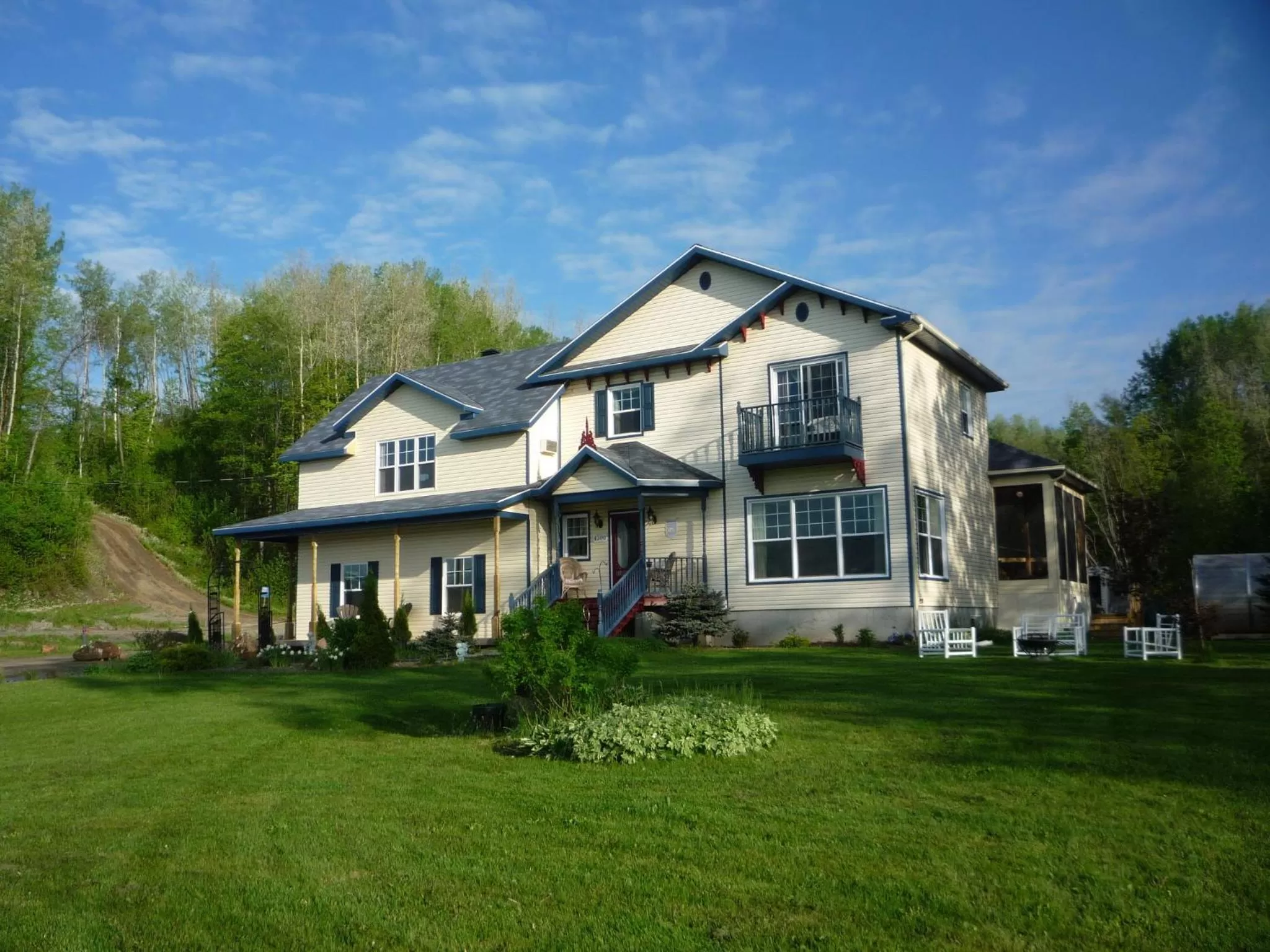 Facade/entrance, Property Building in Domaine de la Baie, Les Suites