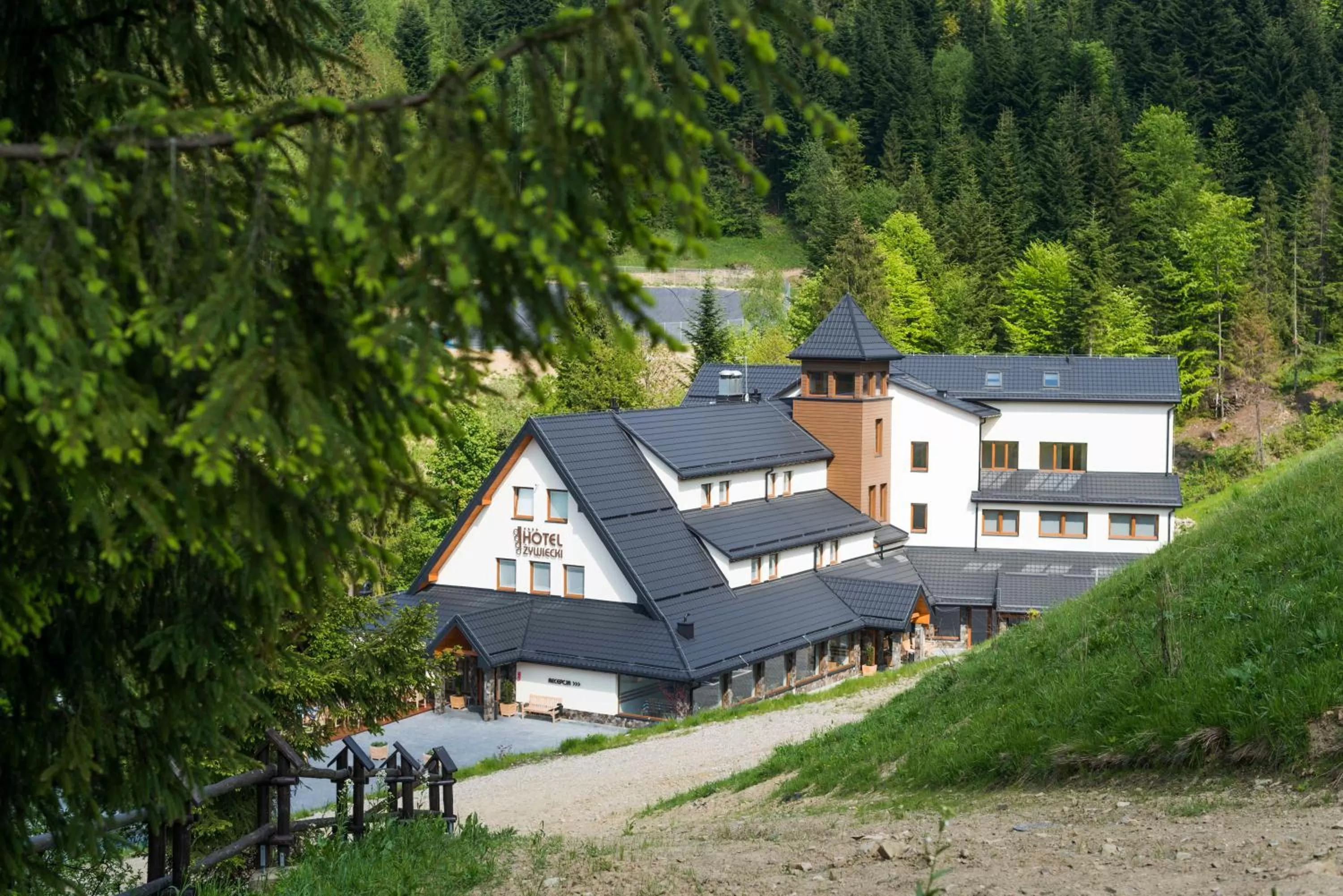 Property building in Hotel Żywiecki Medical SPA & Sport Żywiec