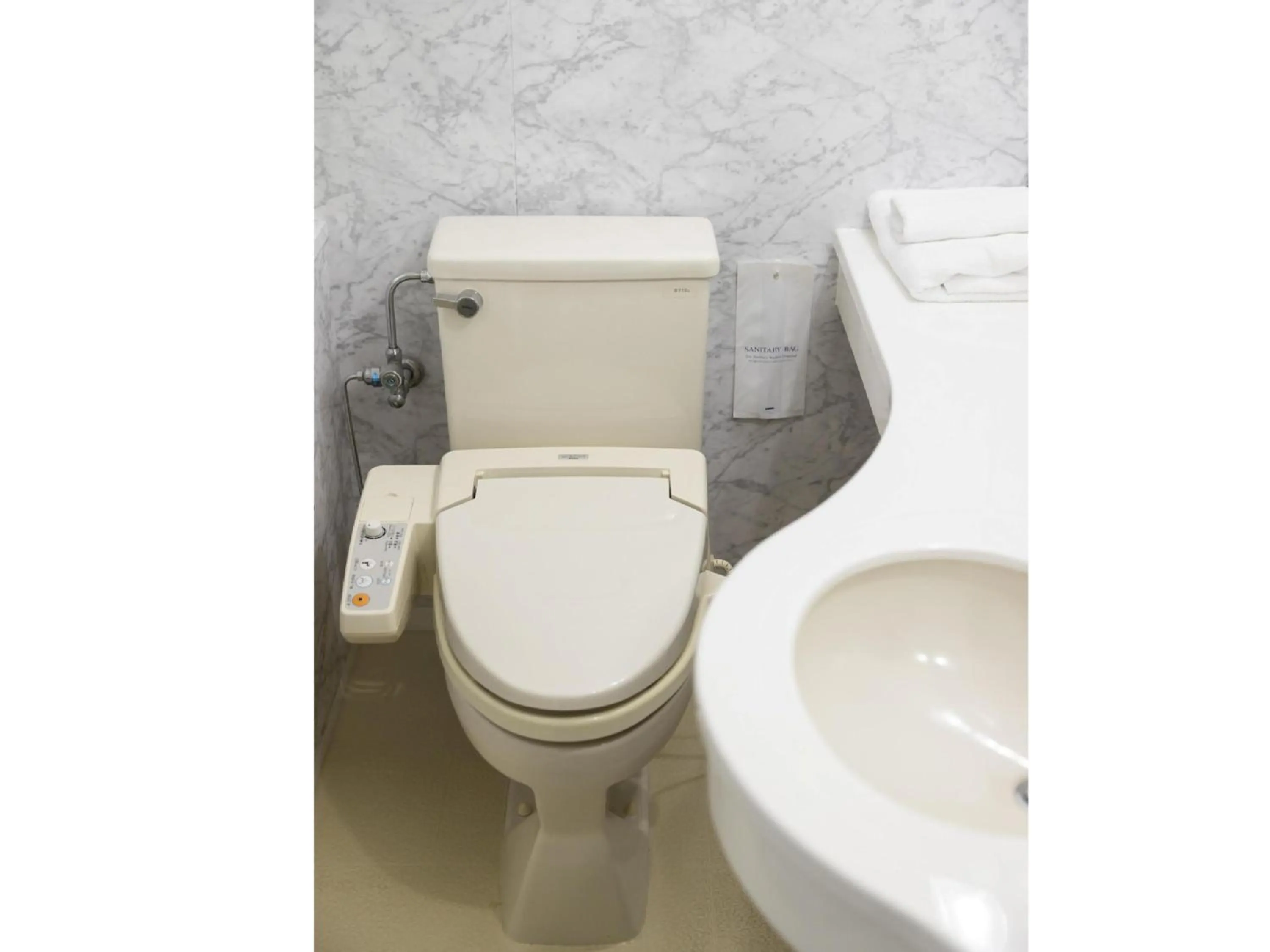 Toilet in Ariston Hotel Kobe