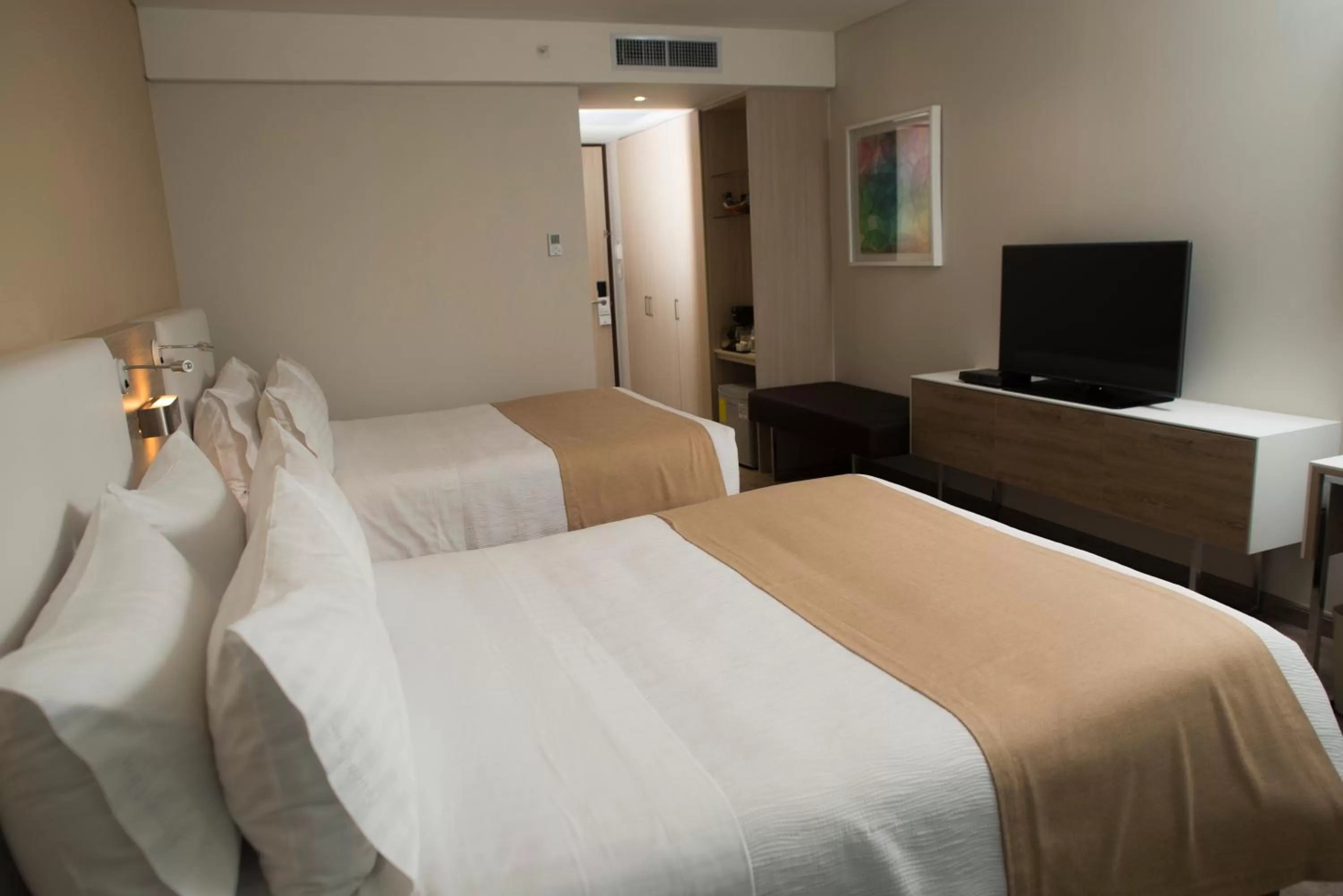 Photo of the whole room, Bed in Holiday Inn Cúcuta by IHG