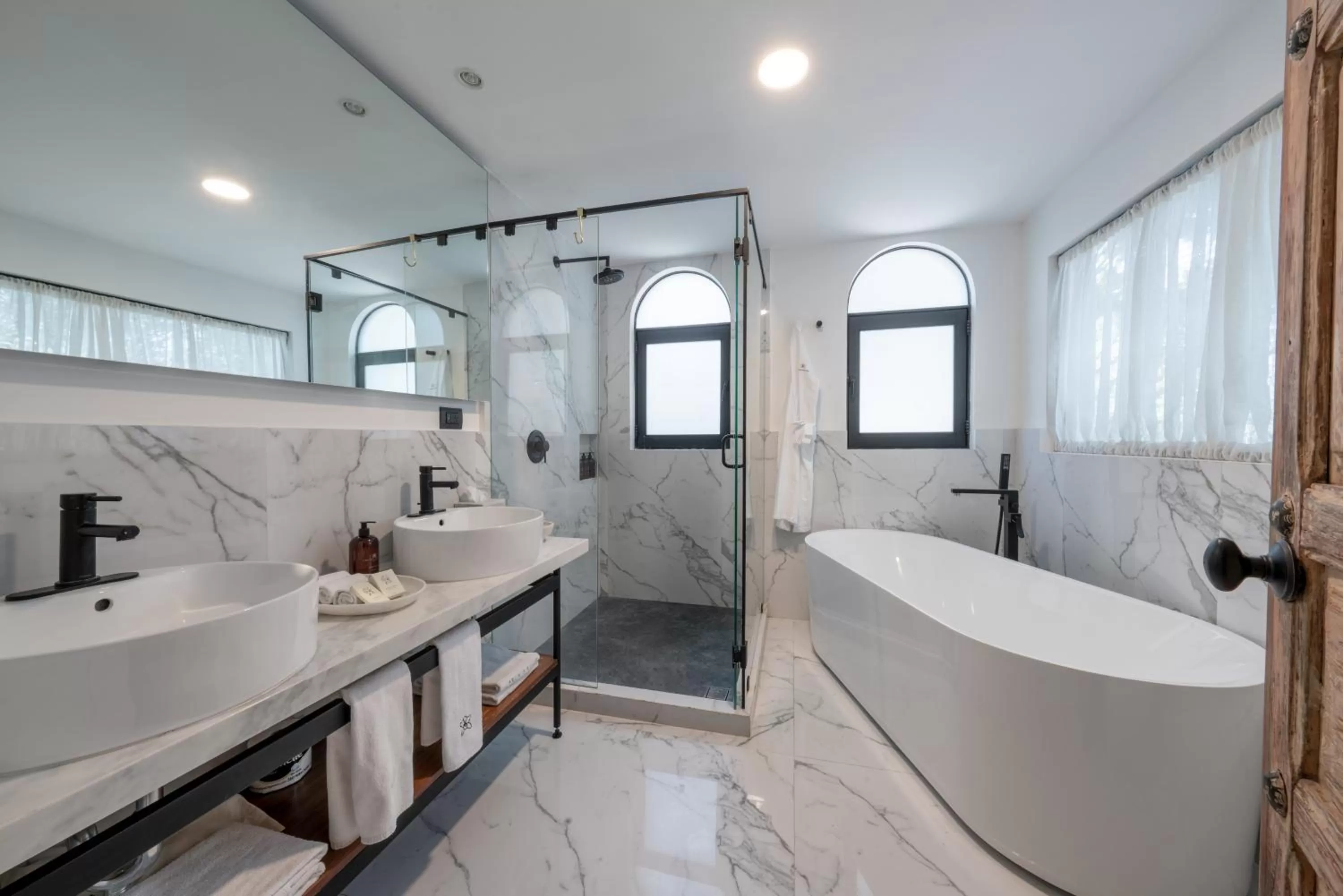 Shower in Orchid House Mexico City