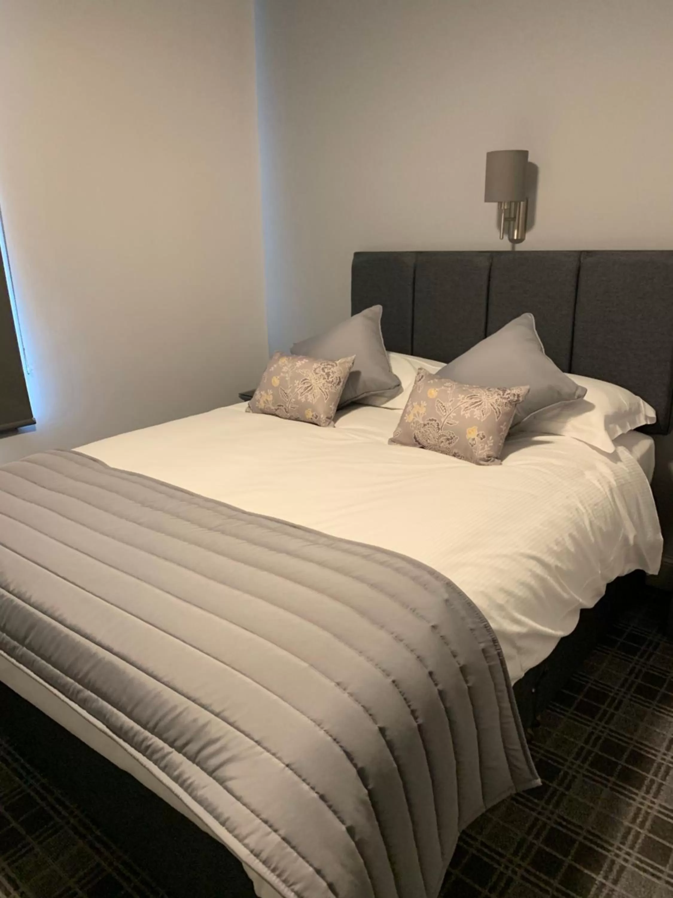 Bed in The Royal Hotel