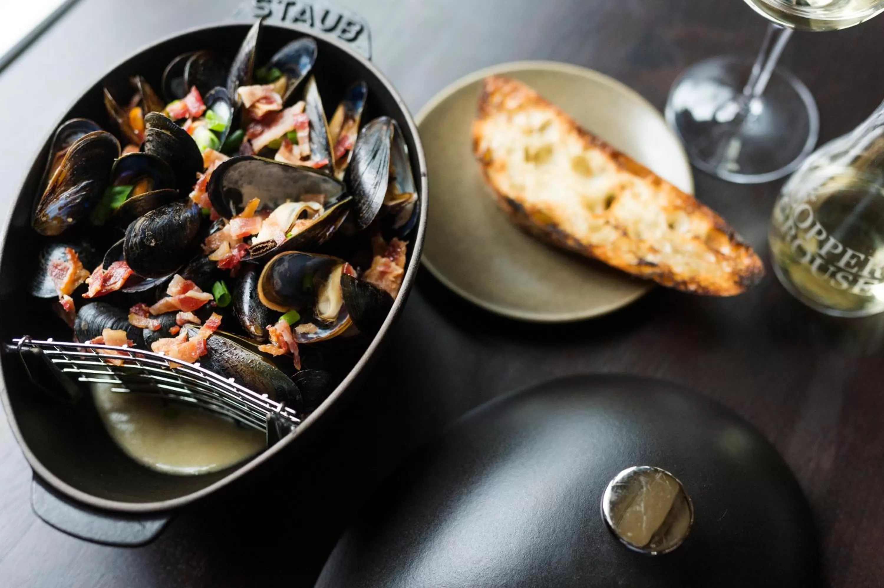 Restaurant/places to eat in Kimpton Taconic Hotel by IHG