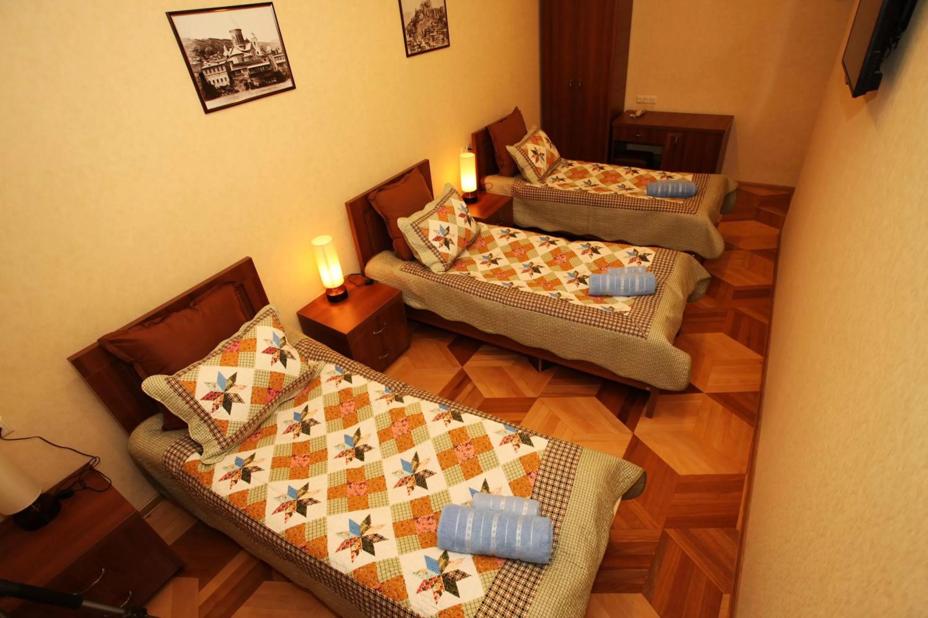 Photo of the whole room, Bed in Heyvany