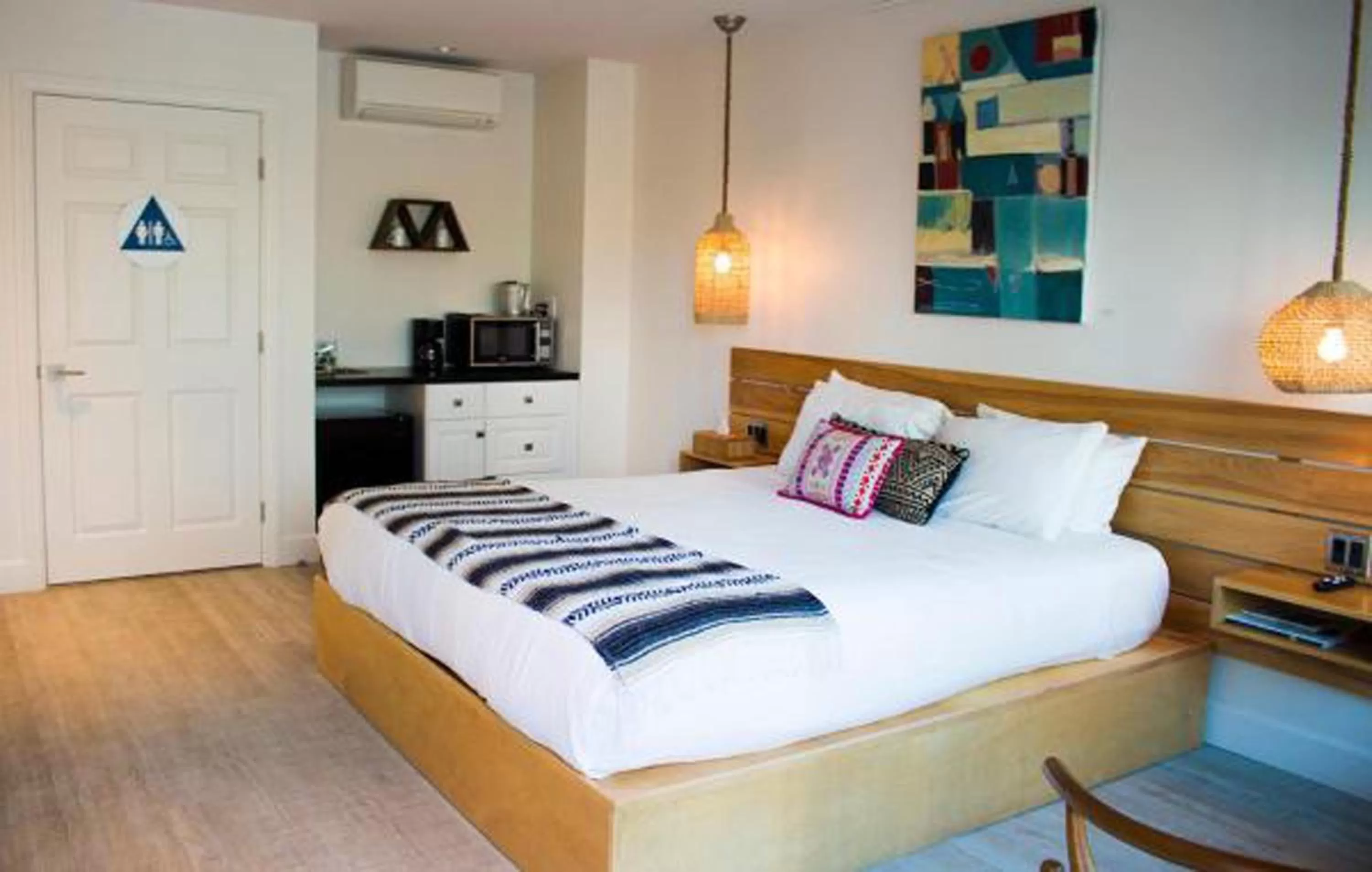 Bed in Blue Sands Inn, A Kirkwood Collection Hotel