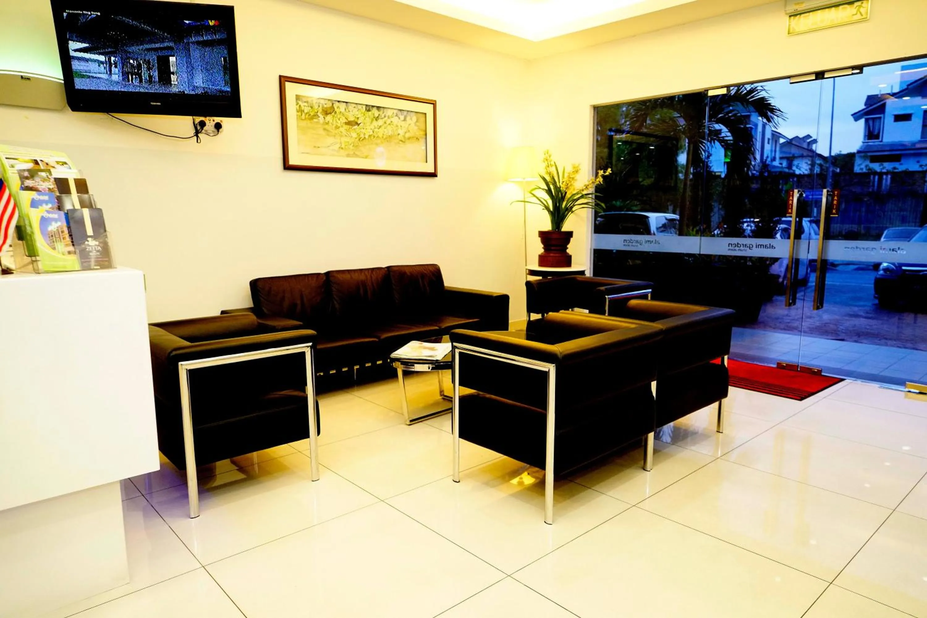 Lobby or reception in Alami Garden Hotel