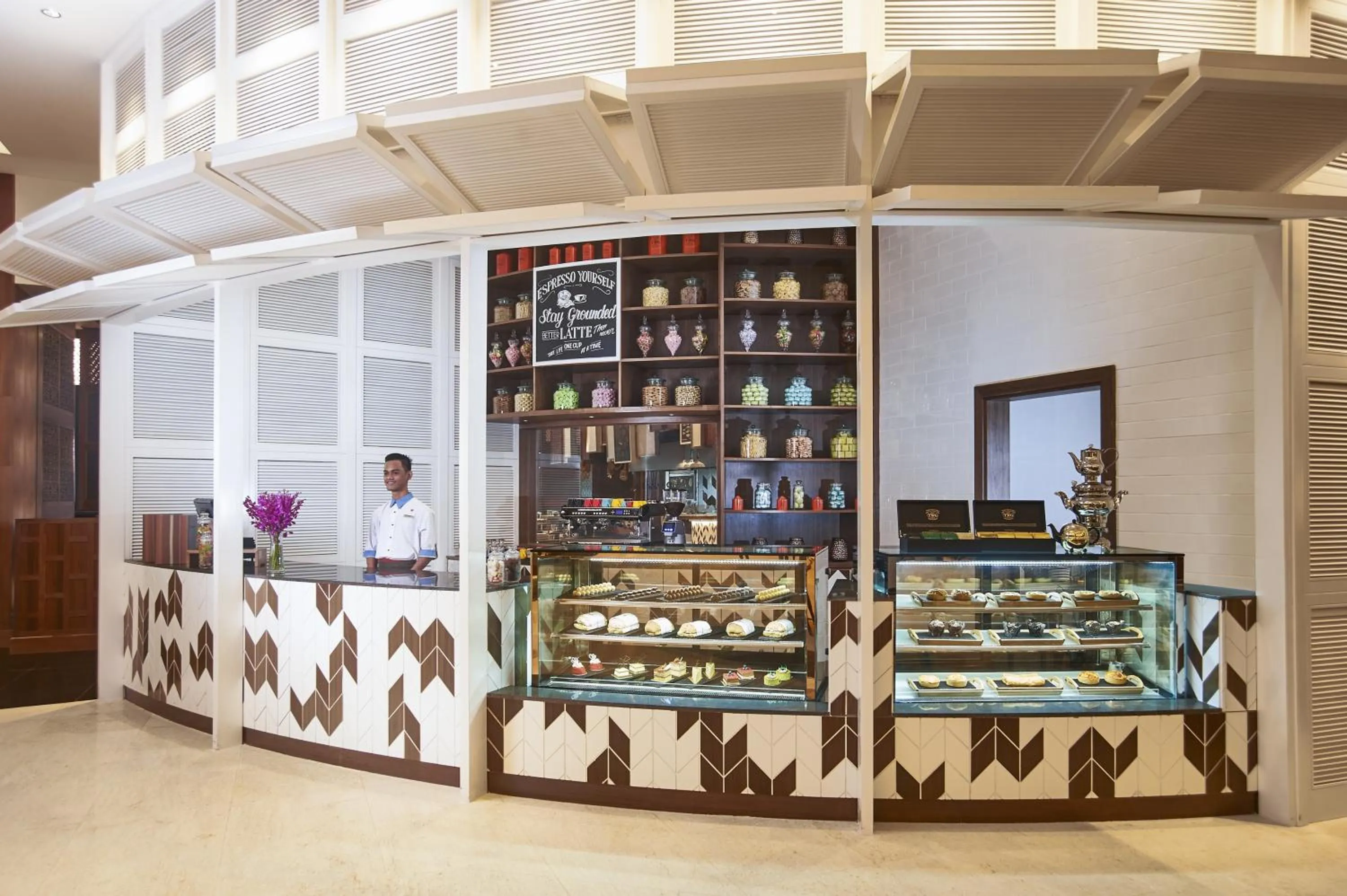 Lounge or bar in Amari Johor Bahru