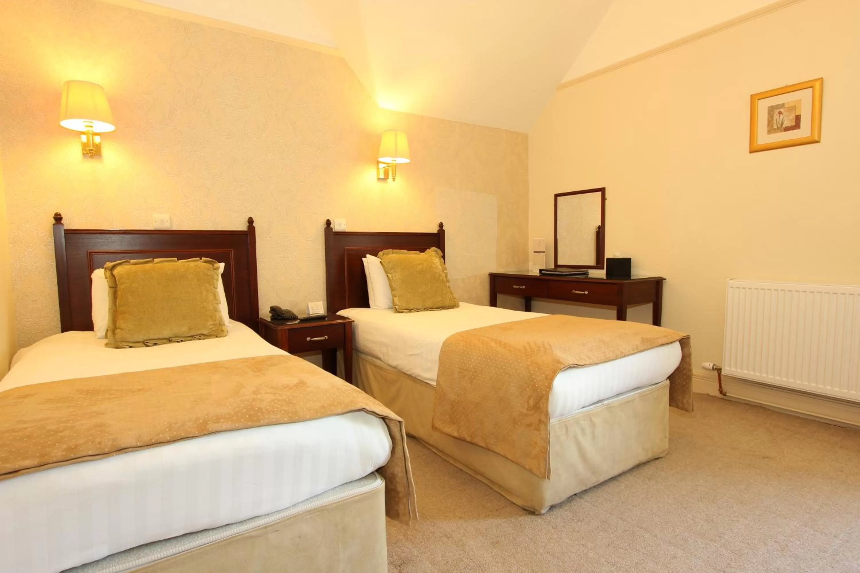 Bed in The Atholl Palace