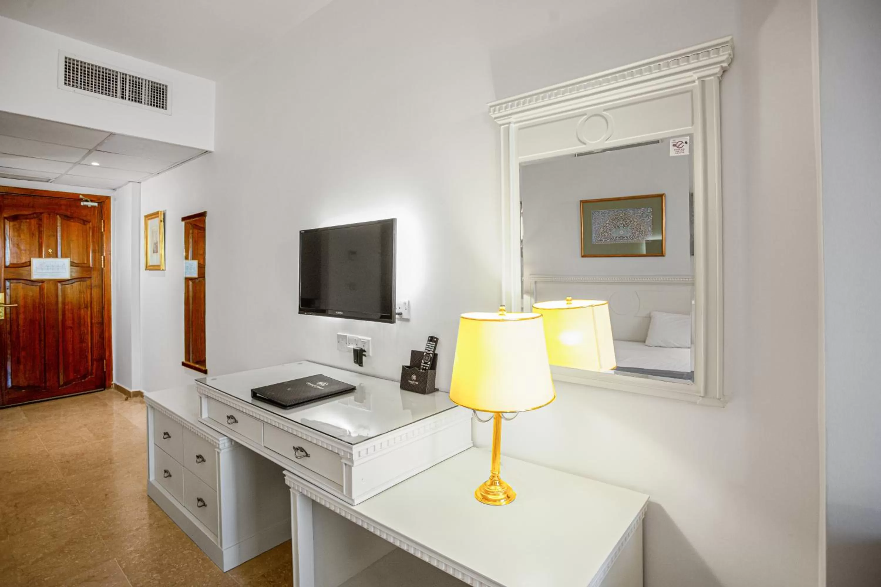 TV and multimedia in Grand Hotel Madaba