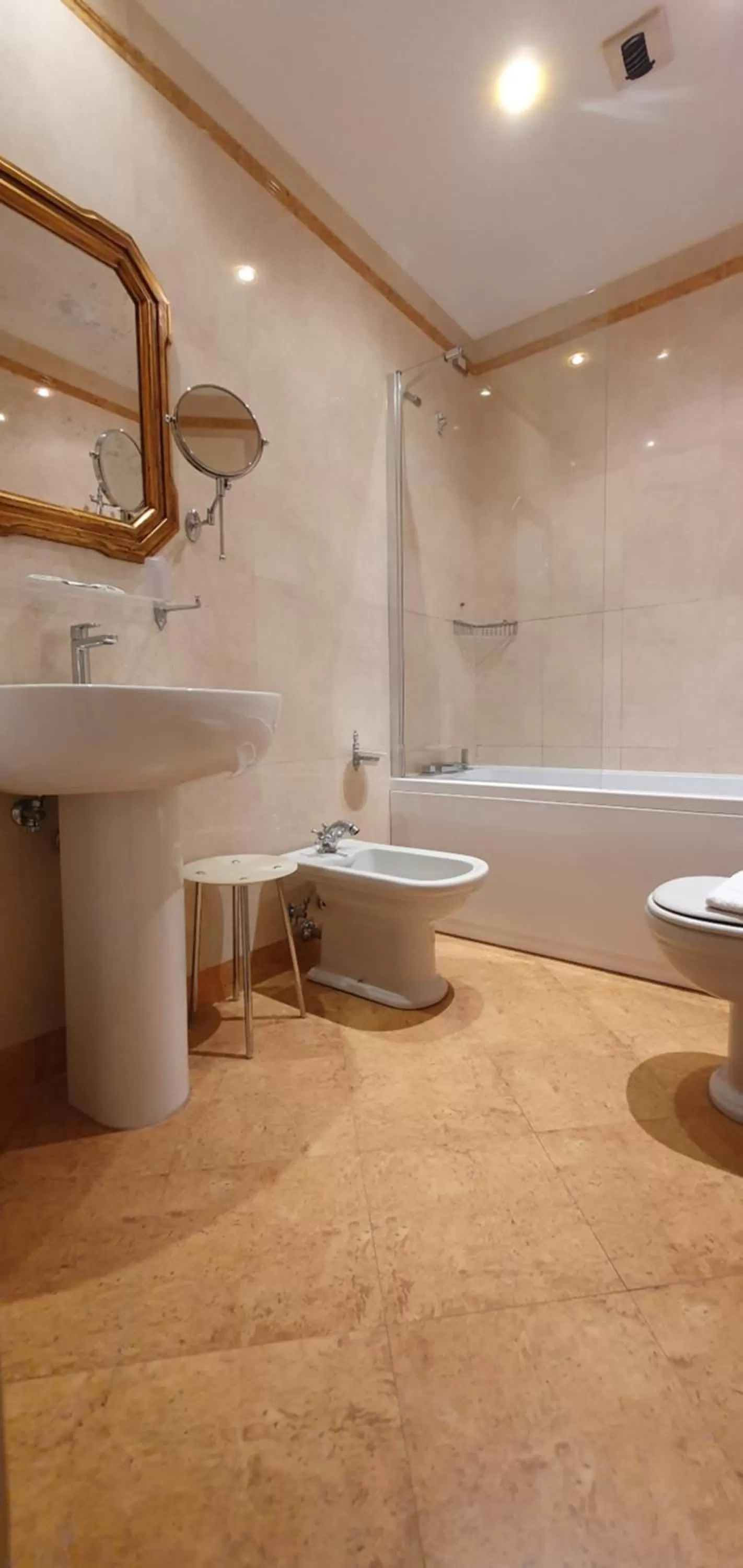 Bathroom in Locanda Ca' del Brocchi