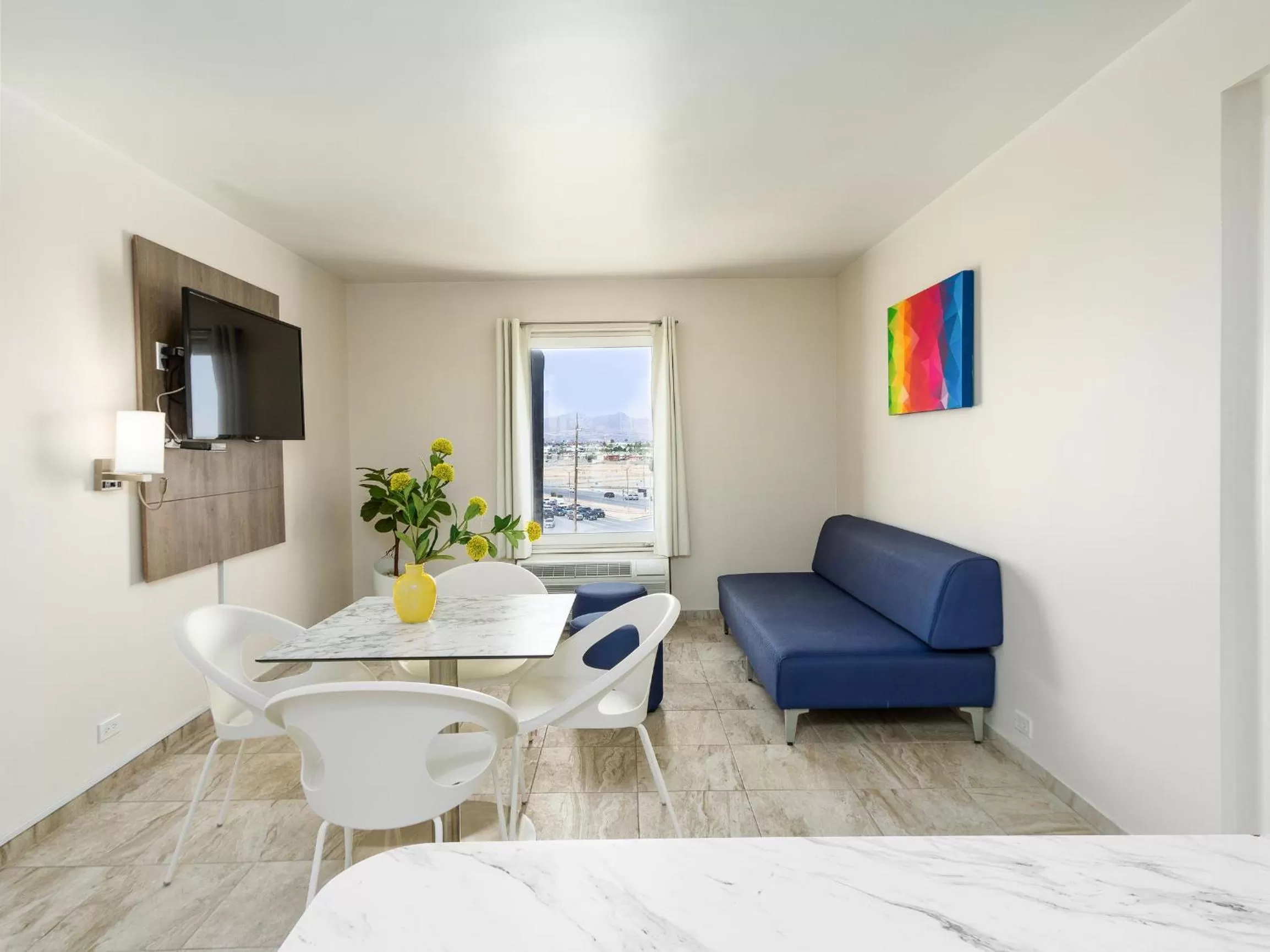 Seating Area in Hotel Mesaluna Near American Consulate