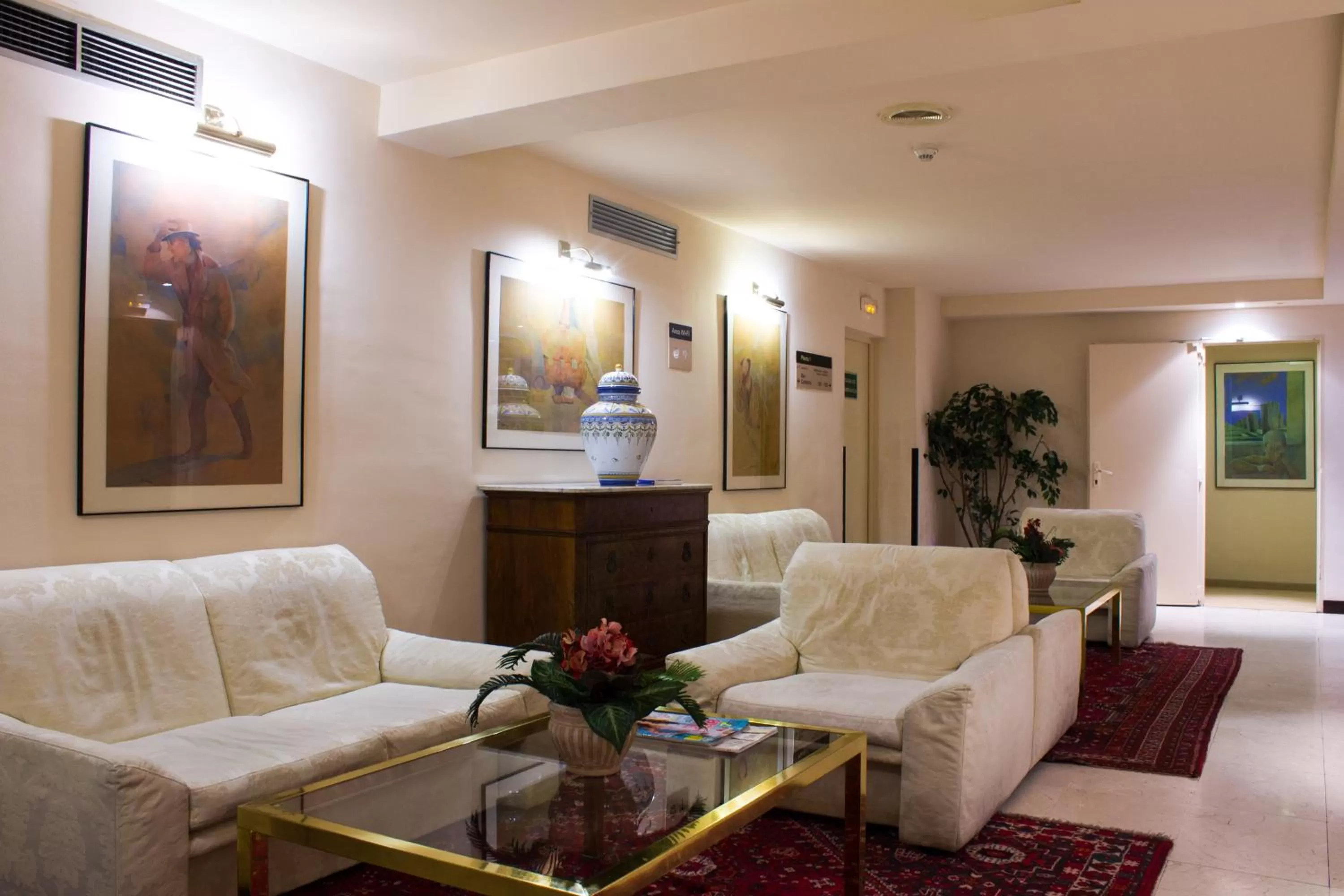 Lounge or bar in Atlantis by Atbcn