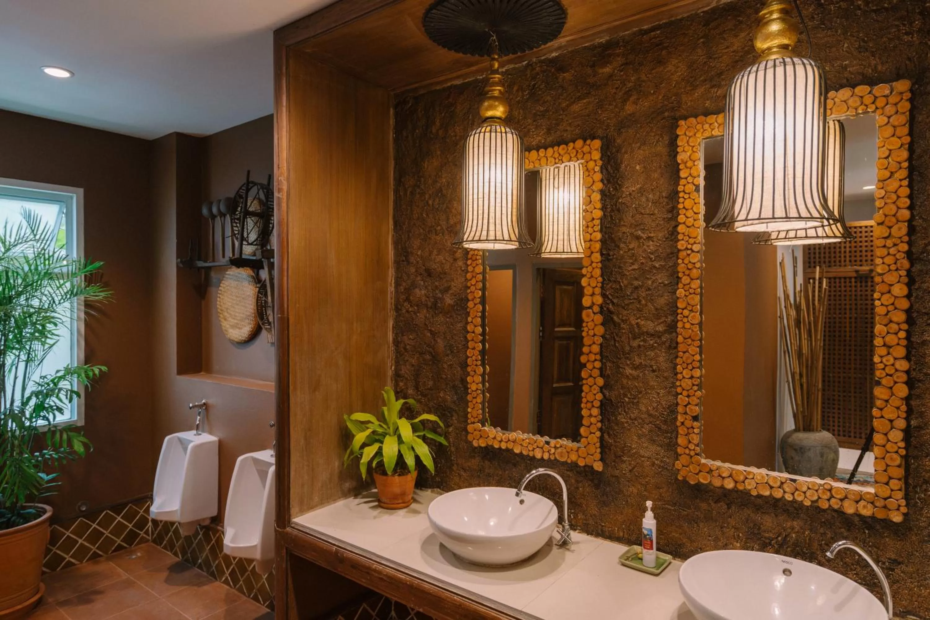 Toilet in The Opium Chiang Mai