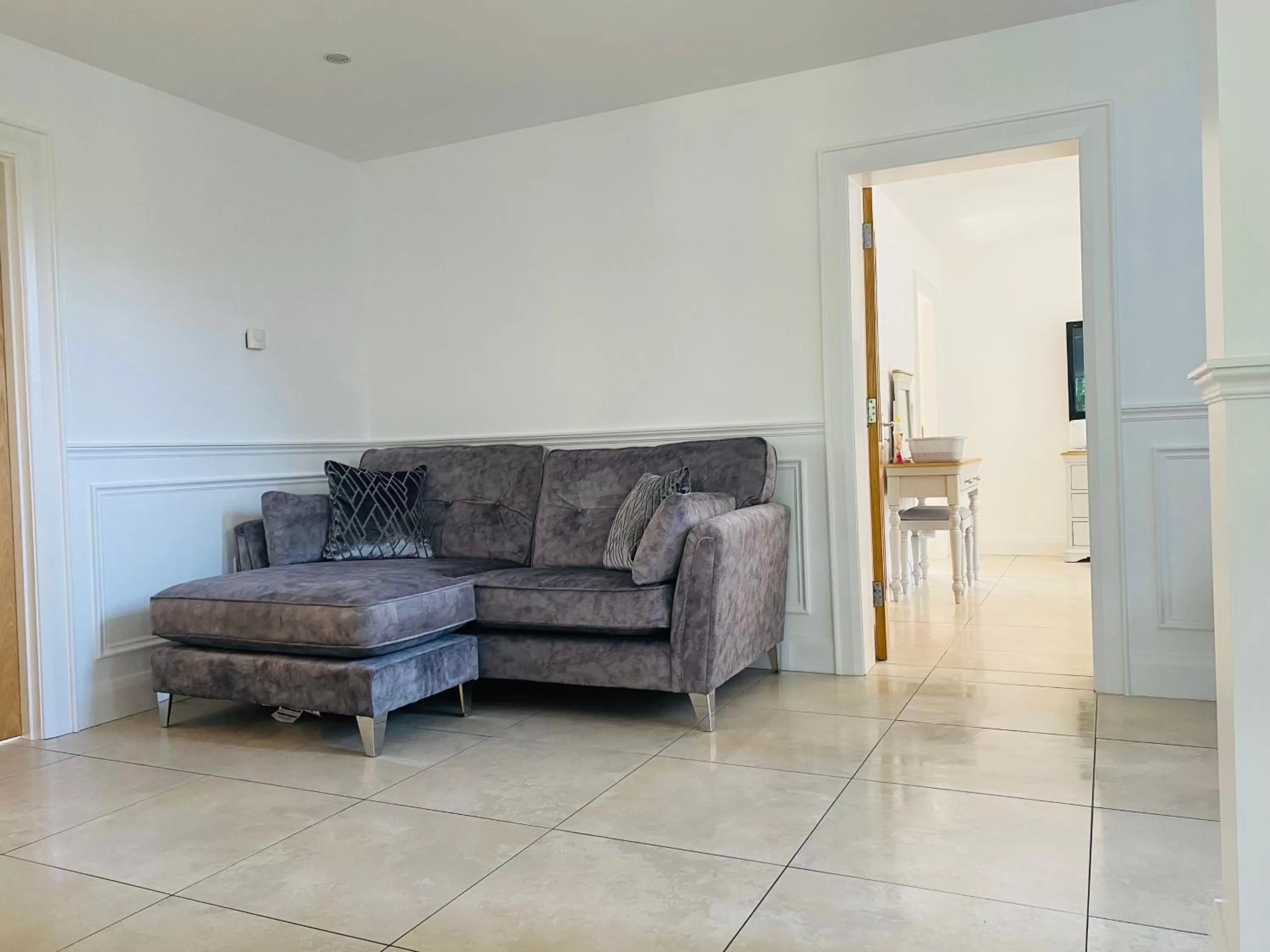 Lounge or bar, Seating Area in Rostrevor Valley Holiday Park Rooms with Hot tub and car service