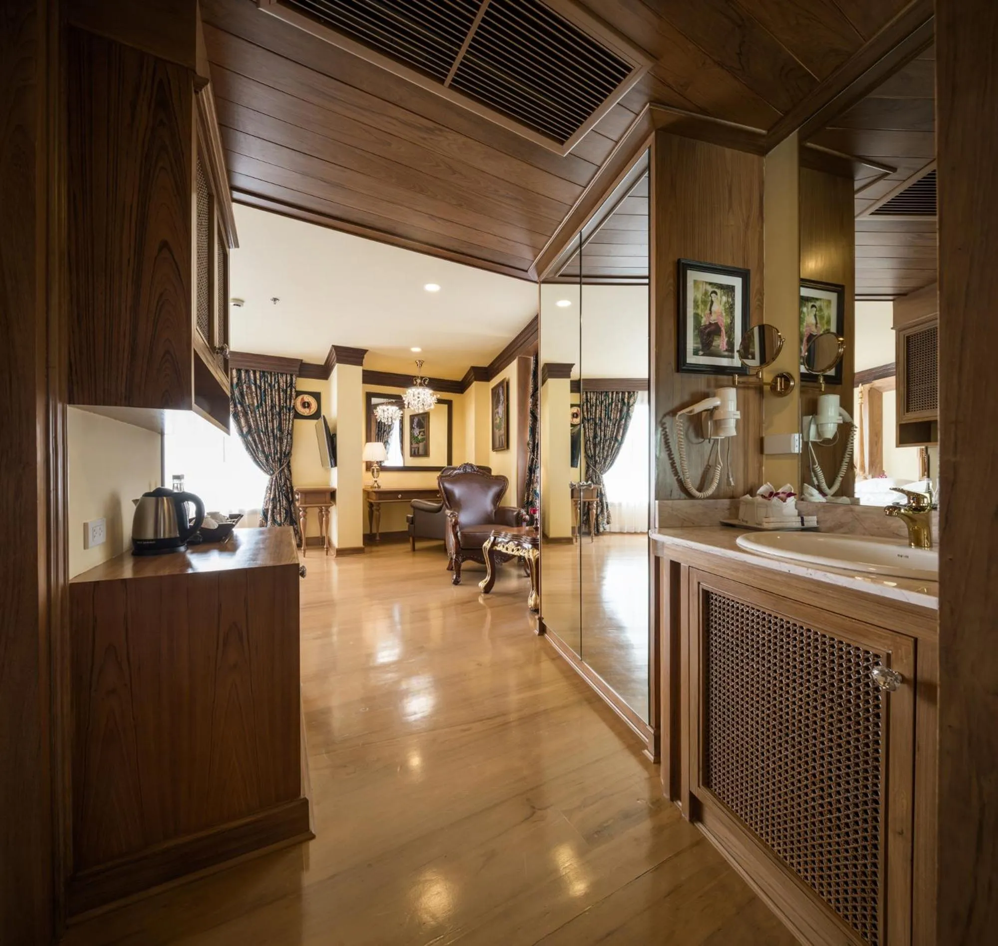 Coffee/tea facilities in Peak Nimman Prestige Hotel