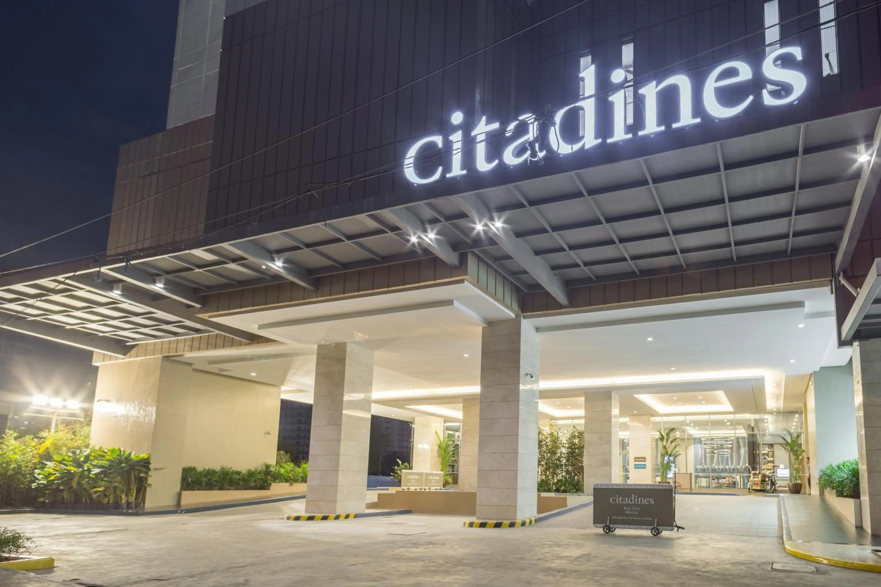 Facade/entrance in Citadines Bay City Manila