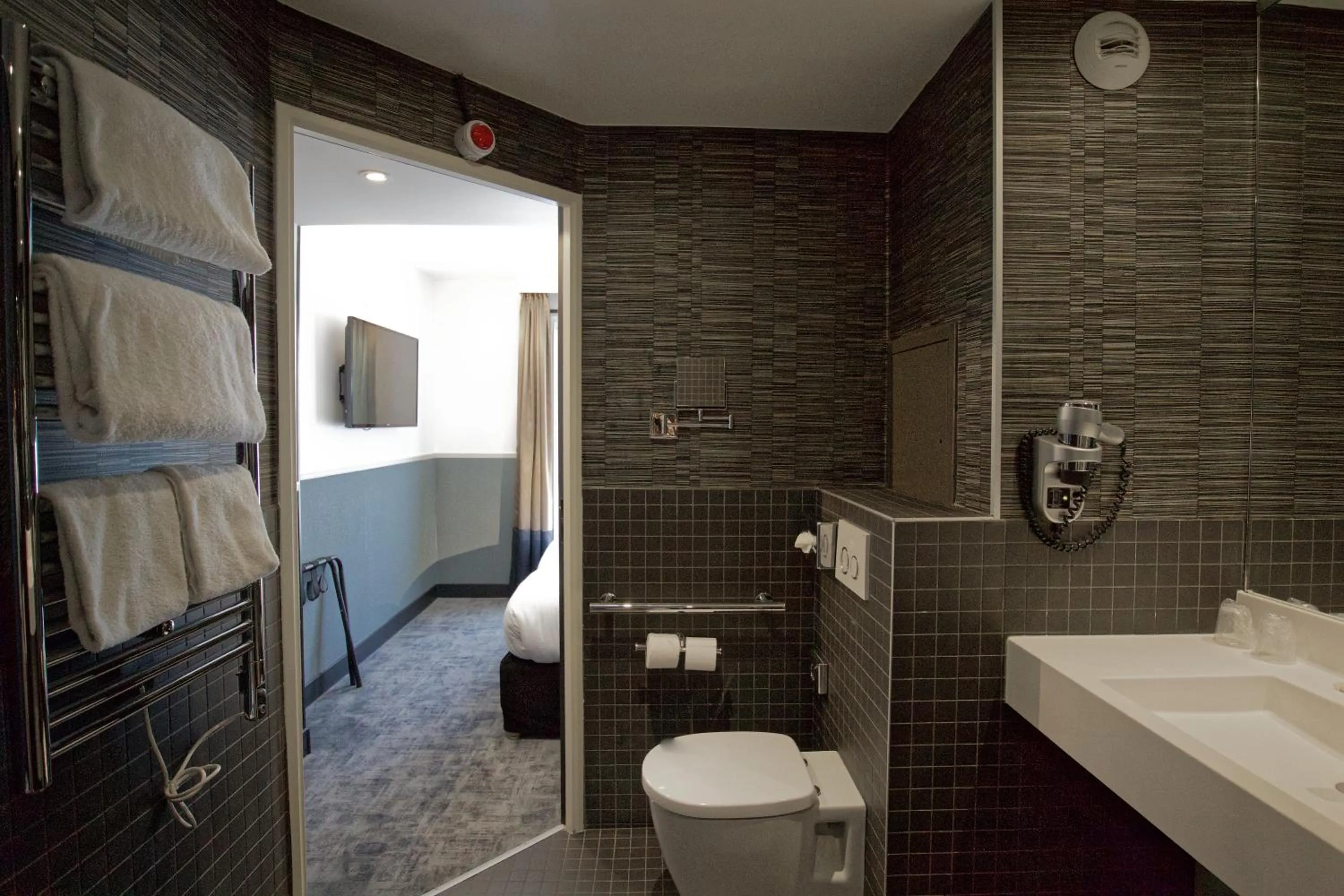 Bathroom in Appia La Fayette