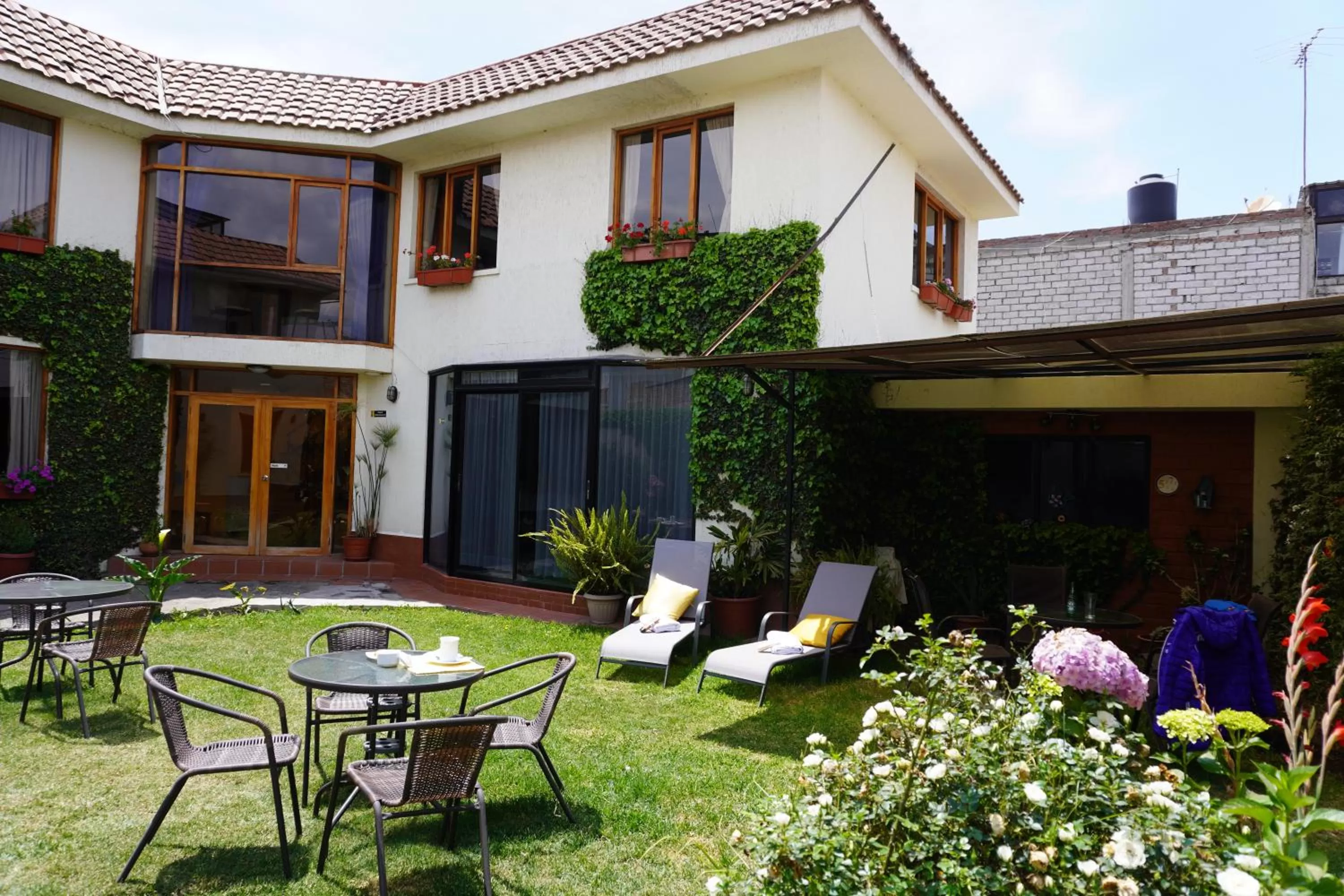 Garden, Property Building in Hotel Rincon Aleman