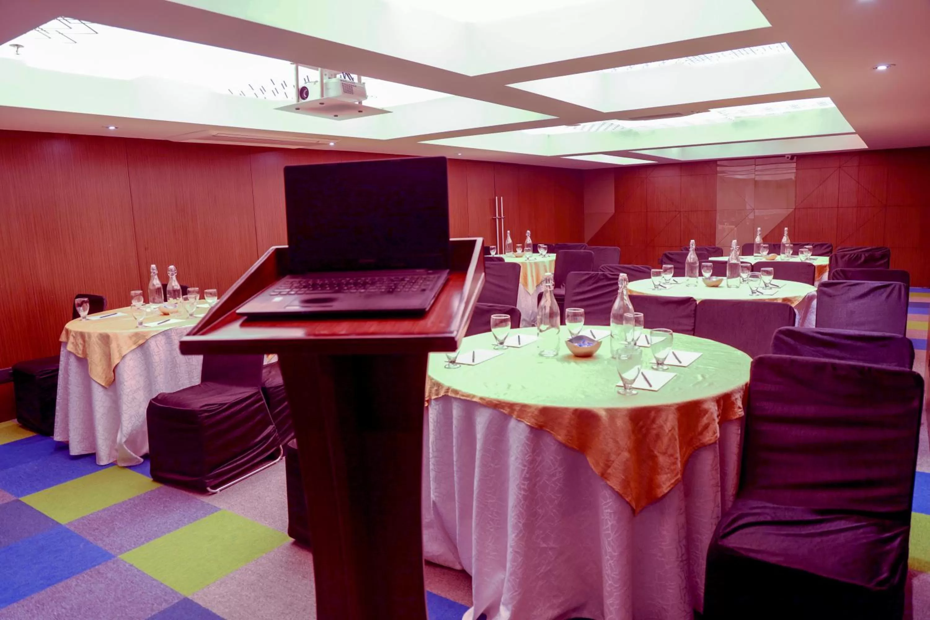Banquet/Function facilities in Royal Orchid Golden Suites Pune