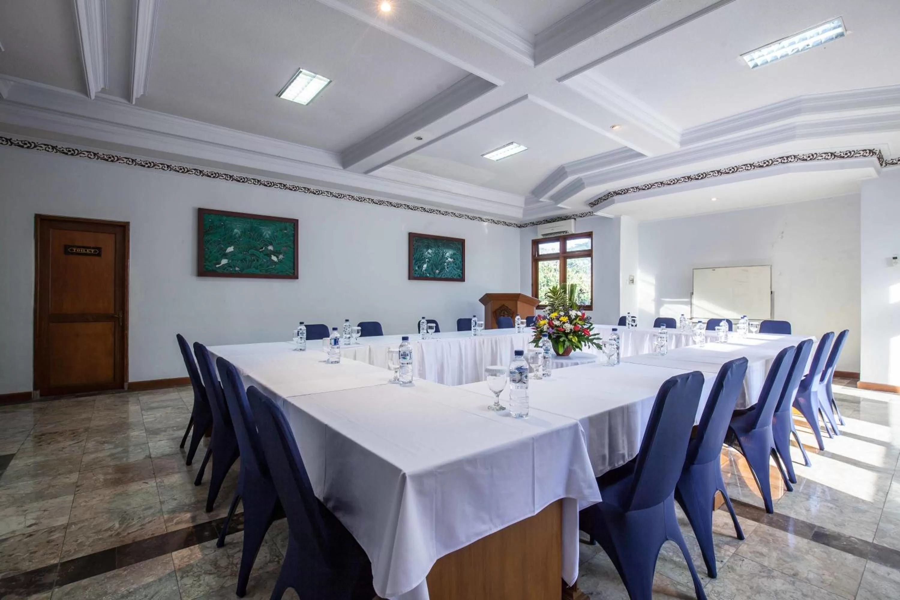 Meeting/conference room in Vila Shanti Beach Front Hotel Sanur