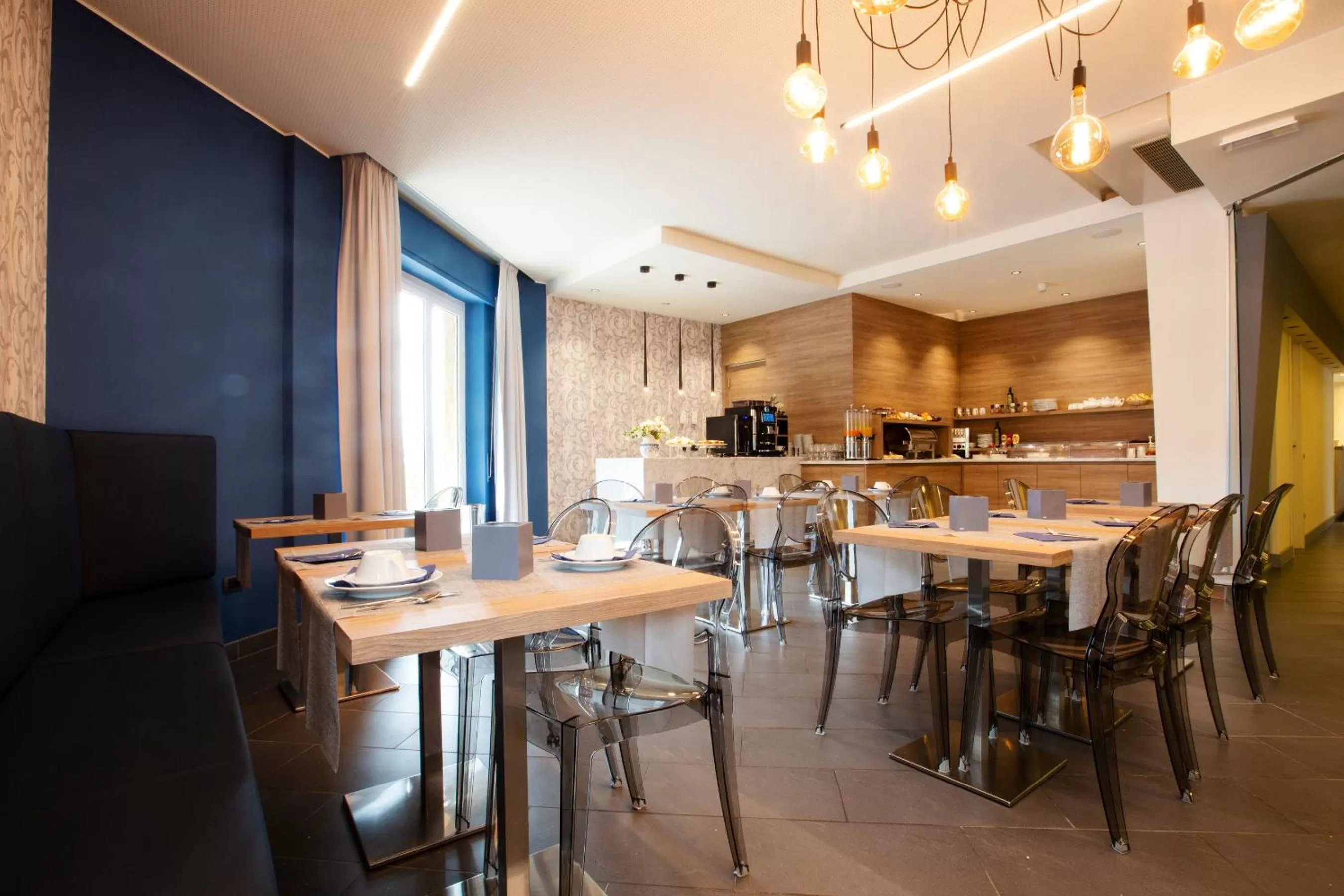 Continental breakfast in Hotel Garden