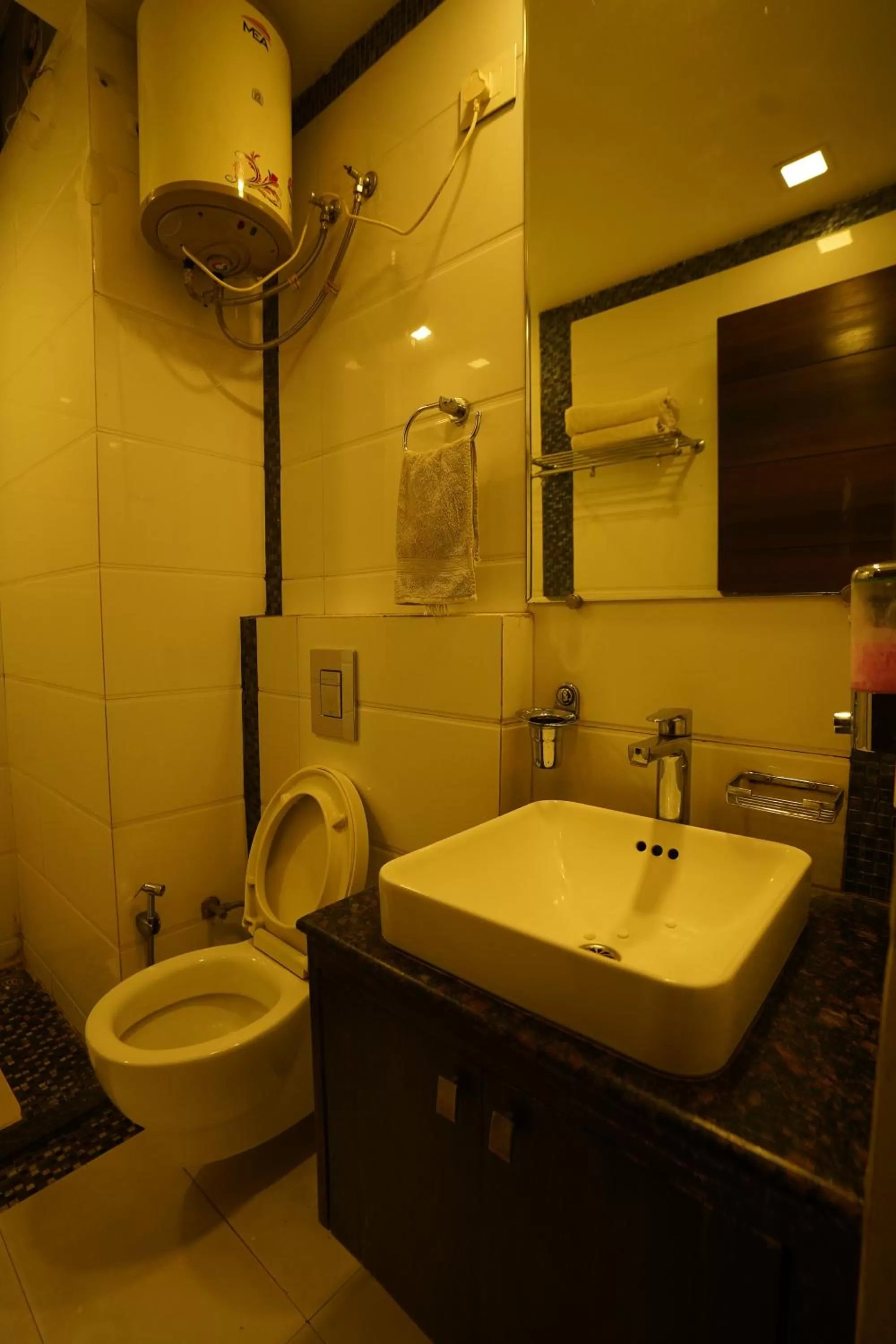 Bathroom in Hotel Dreamland Chandigarh